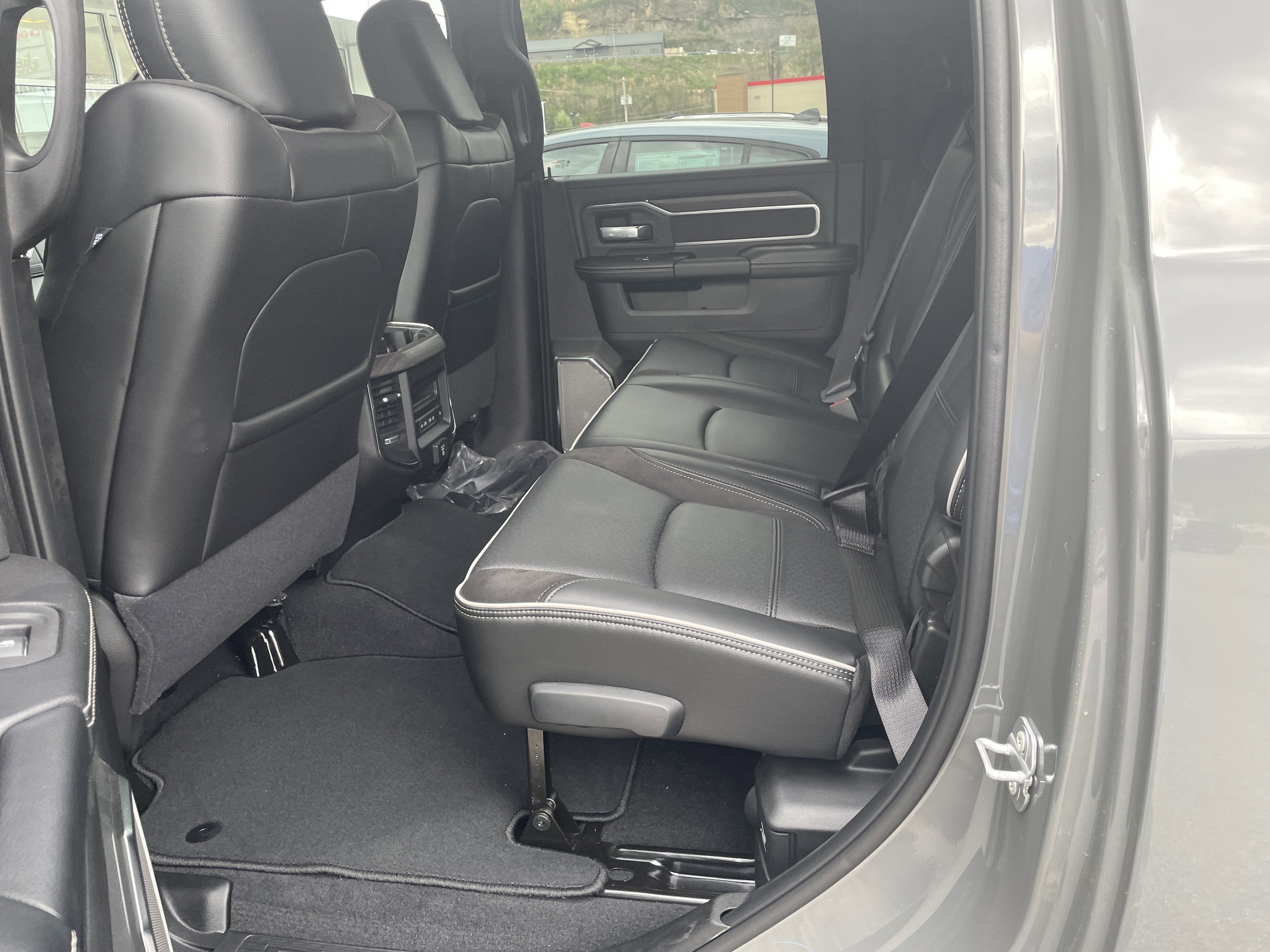 2026 RAM Ram 2500 RAM 2500 LARAMIE MEGA CAB 4X4 6'4' BOX