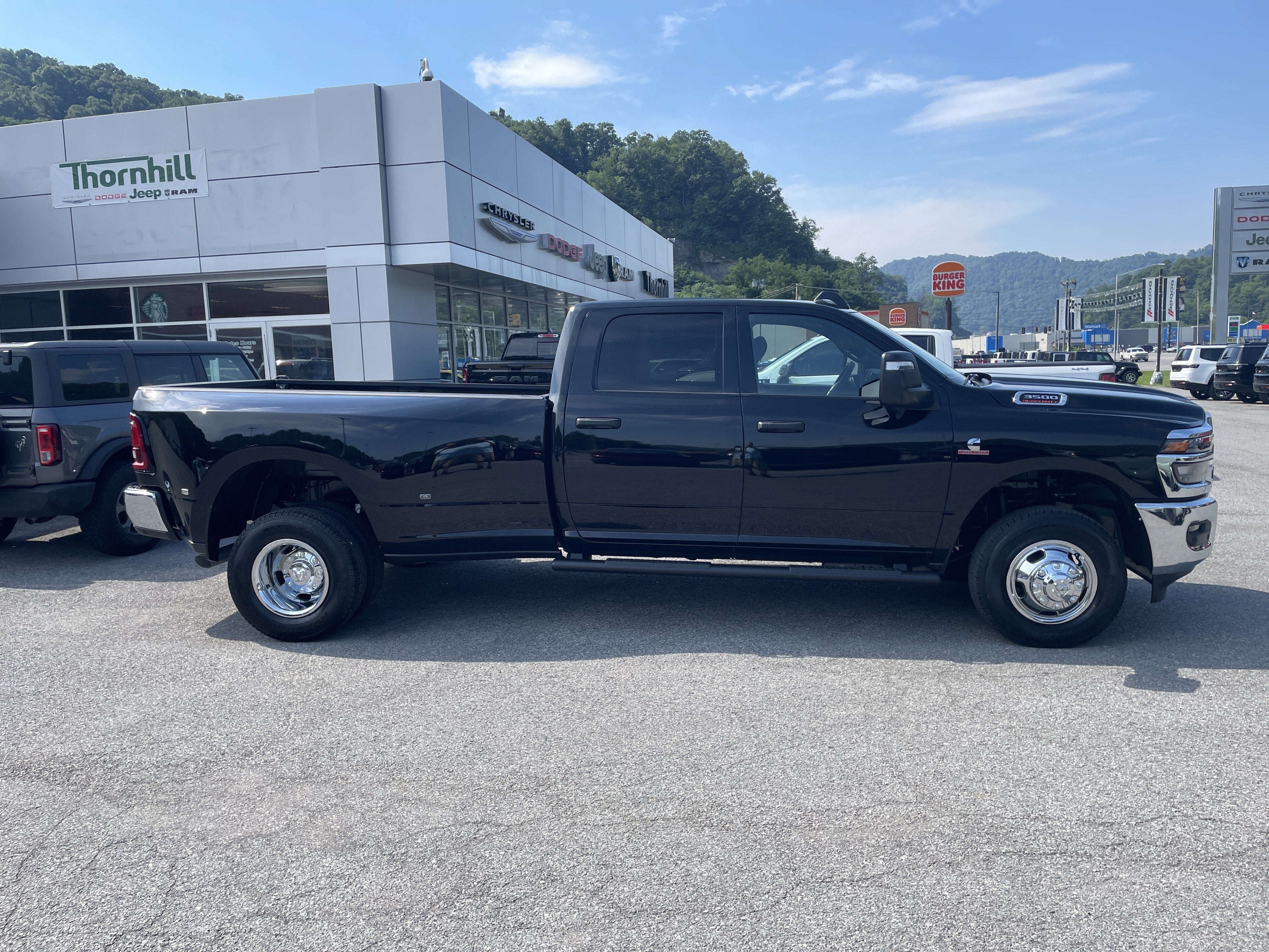 2026 RAM Ram 3500 RAM 3500 TRADESMAN CREW CAB 4X4 8' BOX