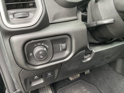 2027 RAM 1500 Express