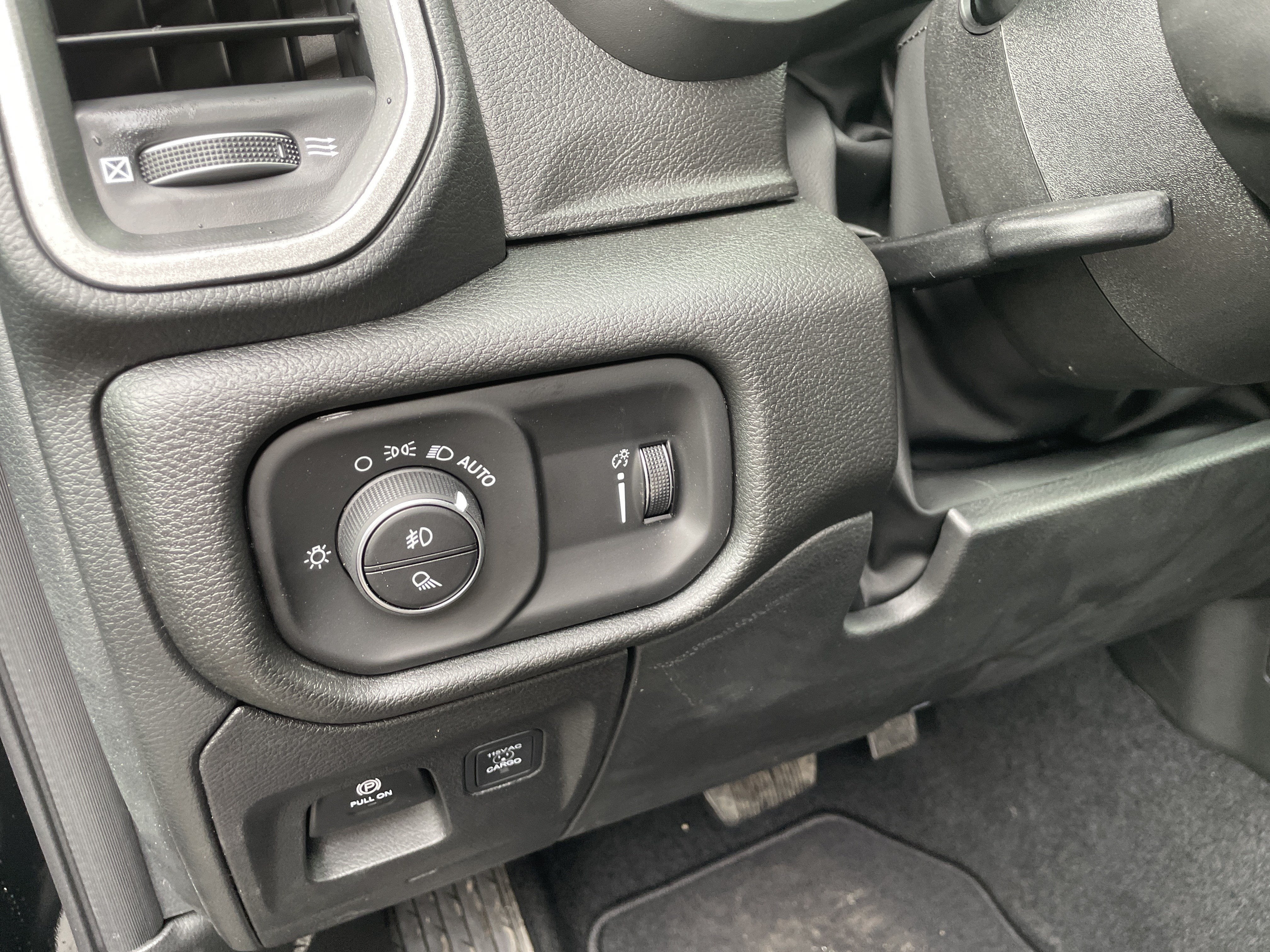 2027 RAM 1500 Express