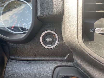 2027 RAM Ram 1500 RAM 1500 EXPRESS CREW CAB 4X4 5'7' BOX