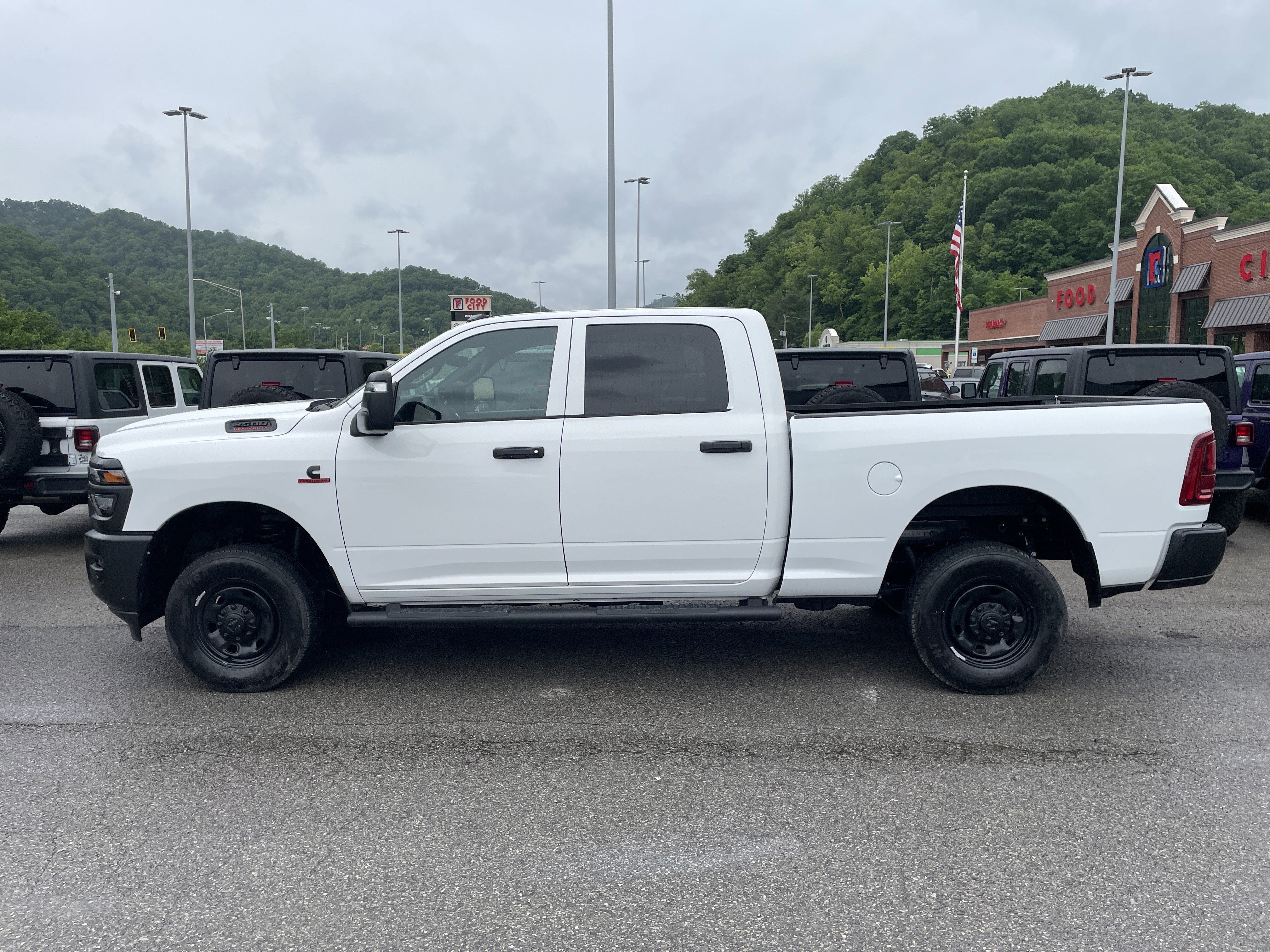 2026 RAM Ram 2500 RAM 2500 TRADESMAN CREW CAB 4X4 6'4' BOX