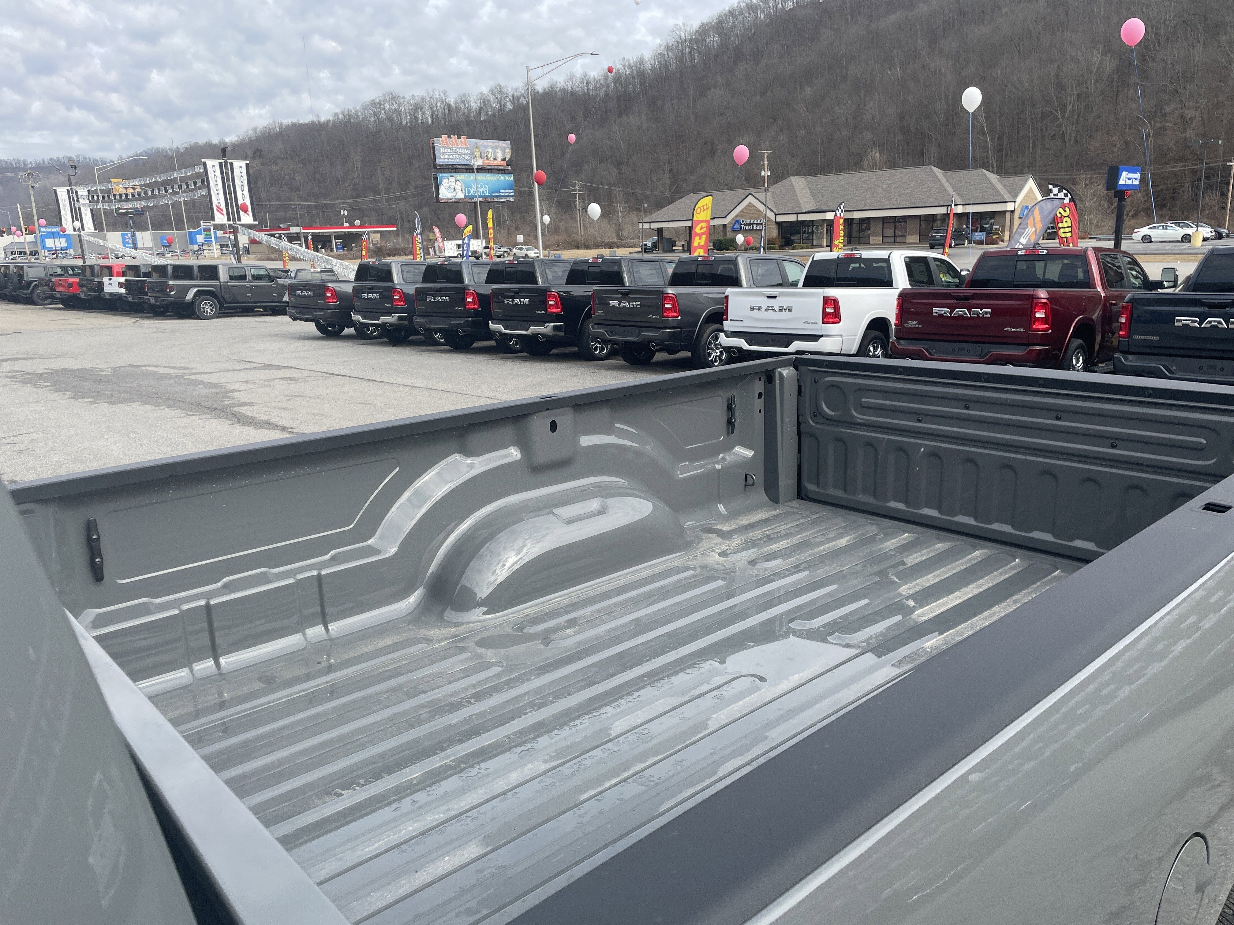 2026 RAM Ram 2500 RAM 2500 BLACK EXPRESS CREW CAB 4X4 8' BOX