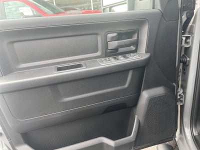 2026 RAM Ram 2500 RAM 2500 BLACK EXPRESS CREW CAB 4X4 8' BOX