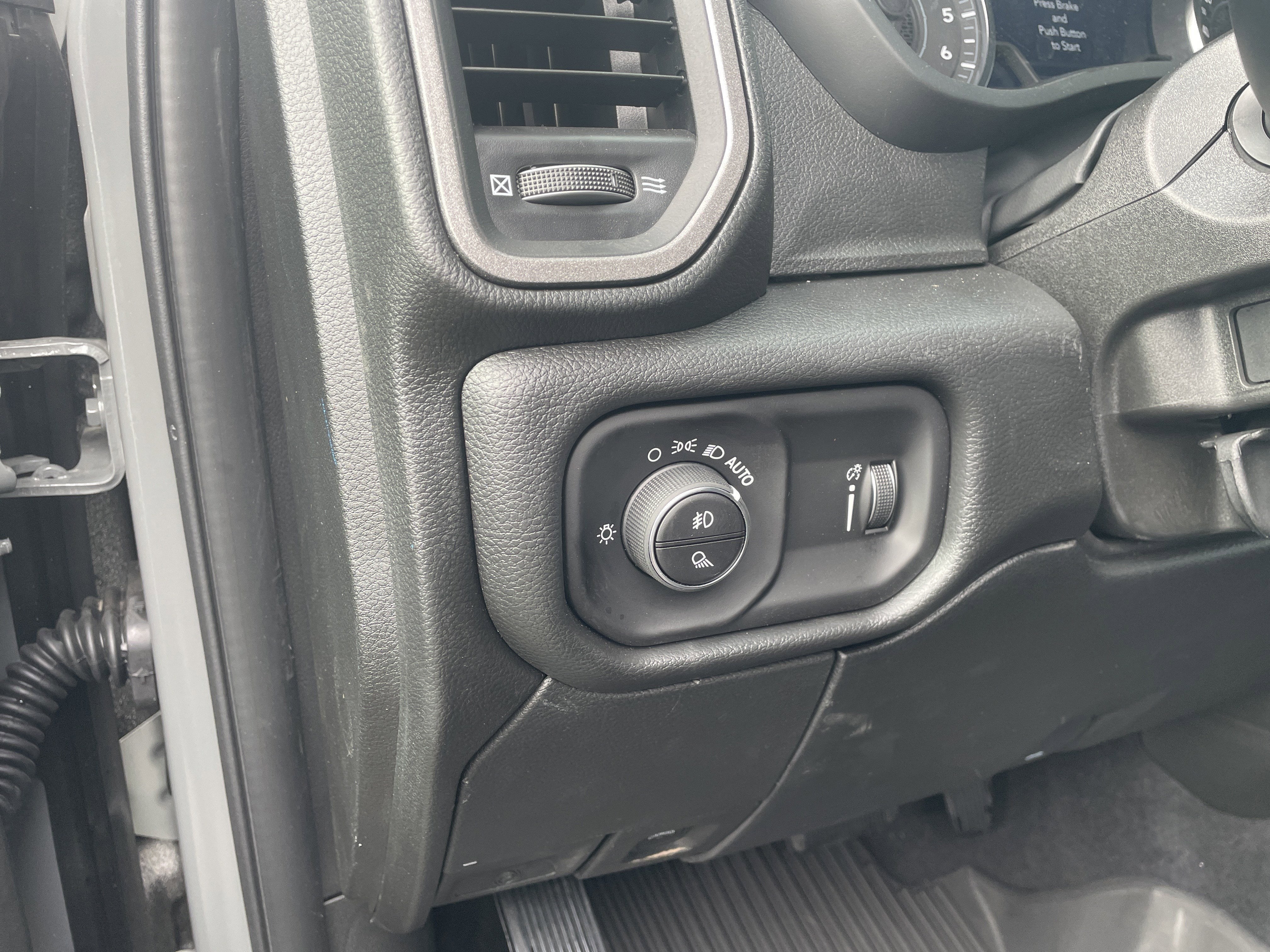 2026 RAM Ram 2500 RAM 2500 BLACK EXPRESS CREW CAB 4X4 8' BOX