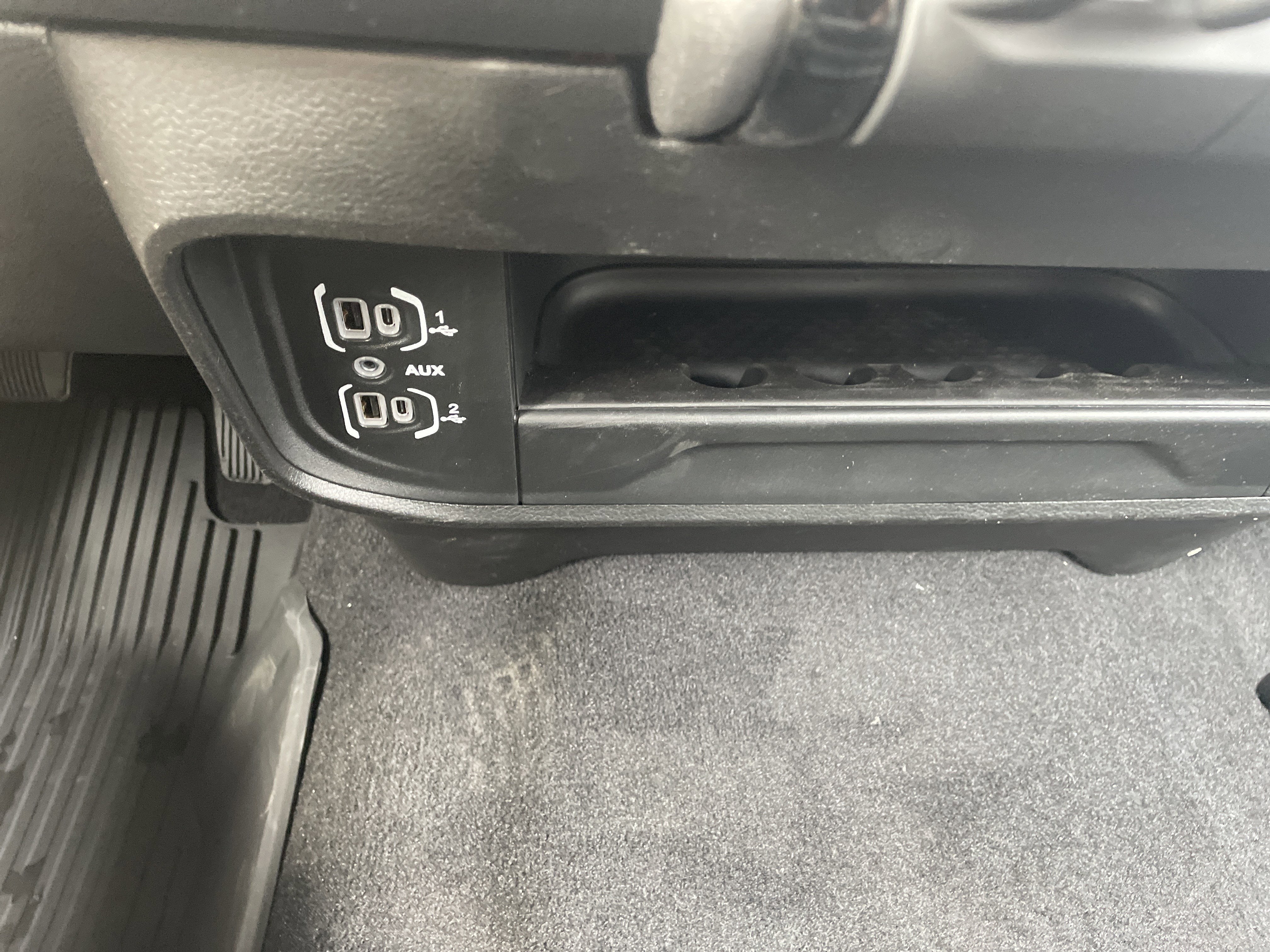 2026 RAM Ram 2500 RAM 2500 BLACK EXPRESS CREW CAB 4X4 8' BOX