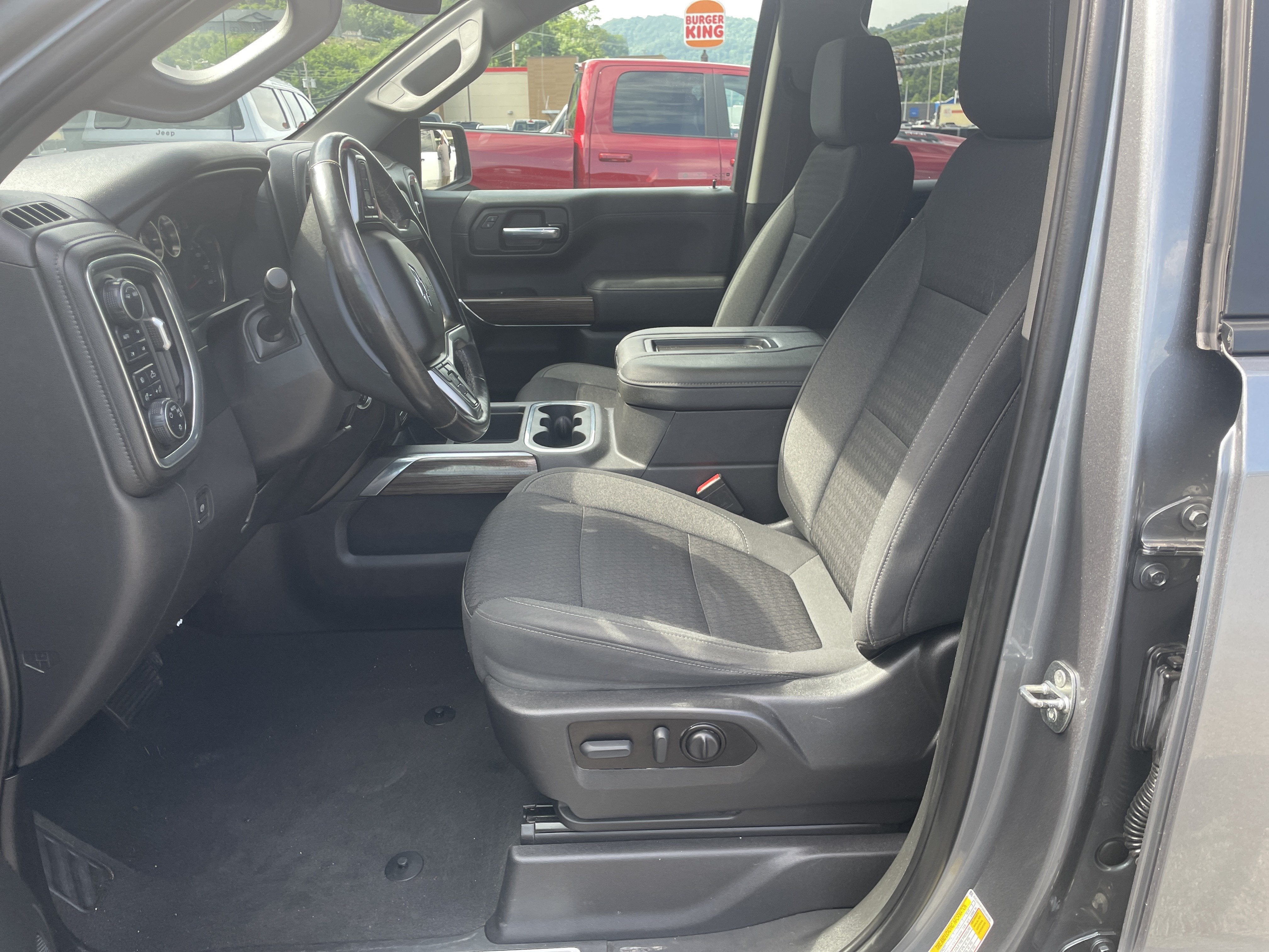2022 Chevrolet Silverado 1500 LTD 4WD Crew Cab Short Bed LT Trail Boss