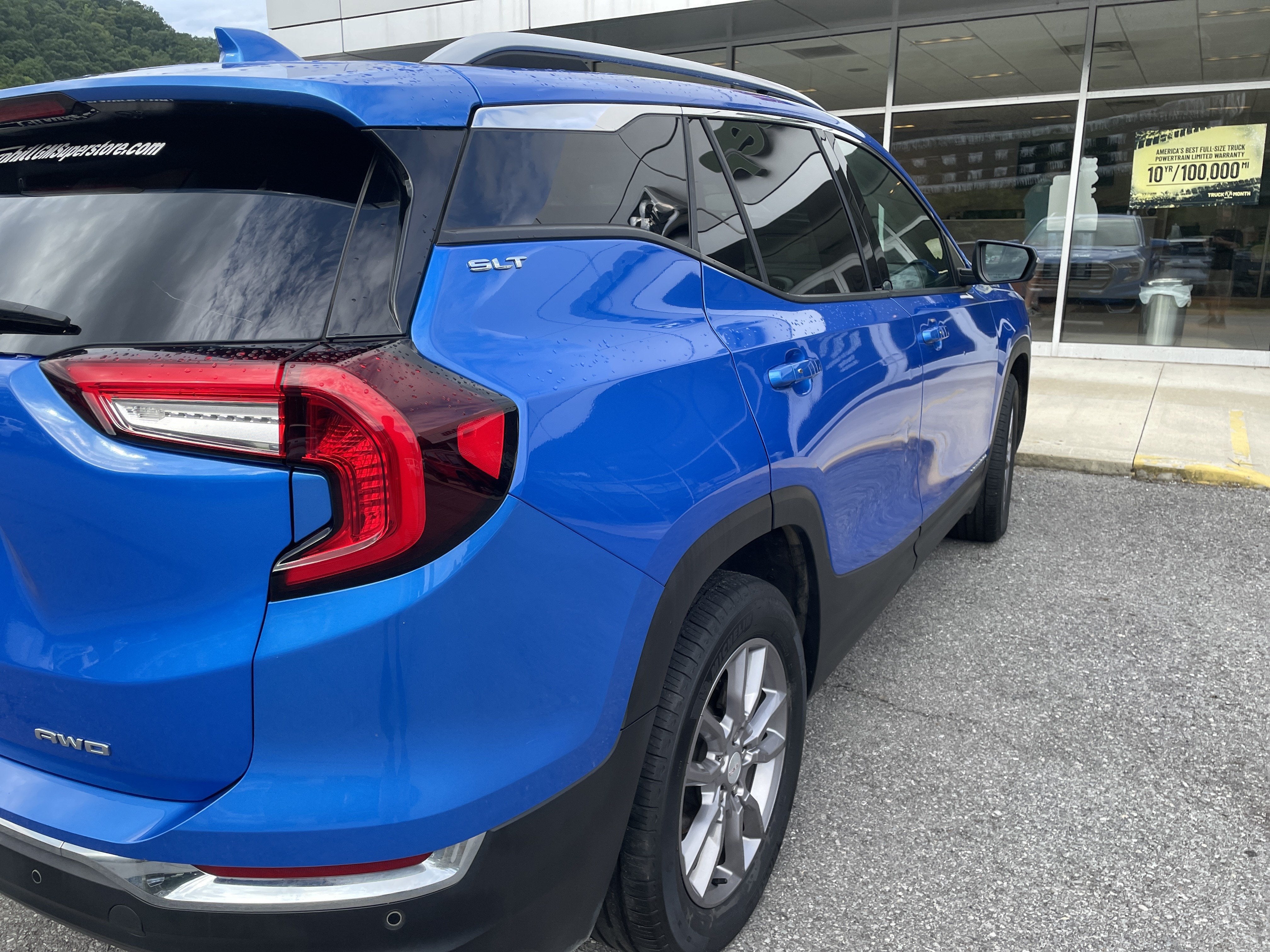 2024 GMC Terrain AWD SLT