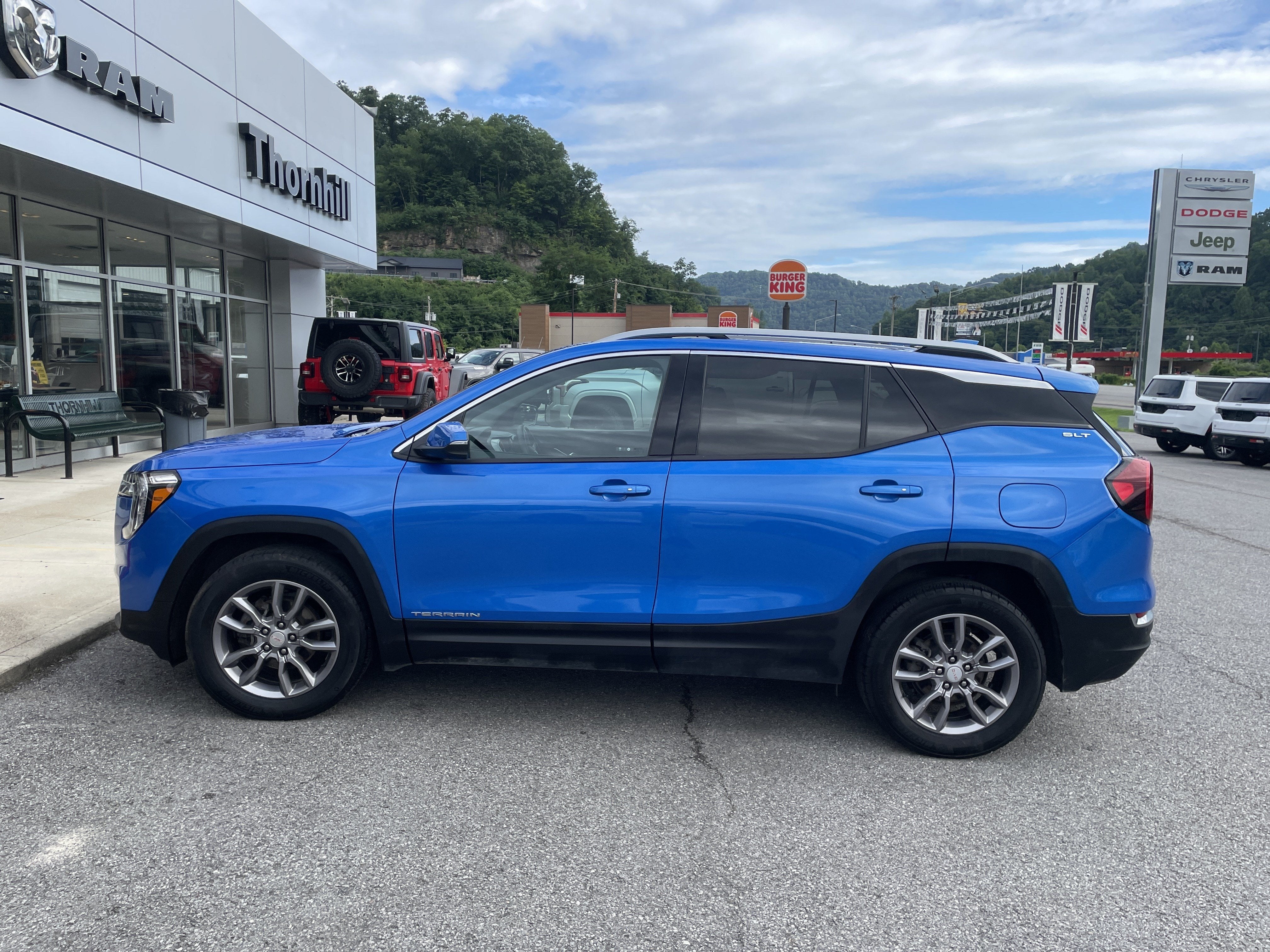 2024 GMC Terrain AWD SLT