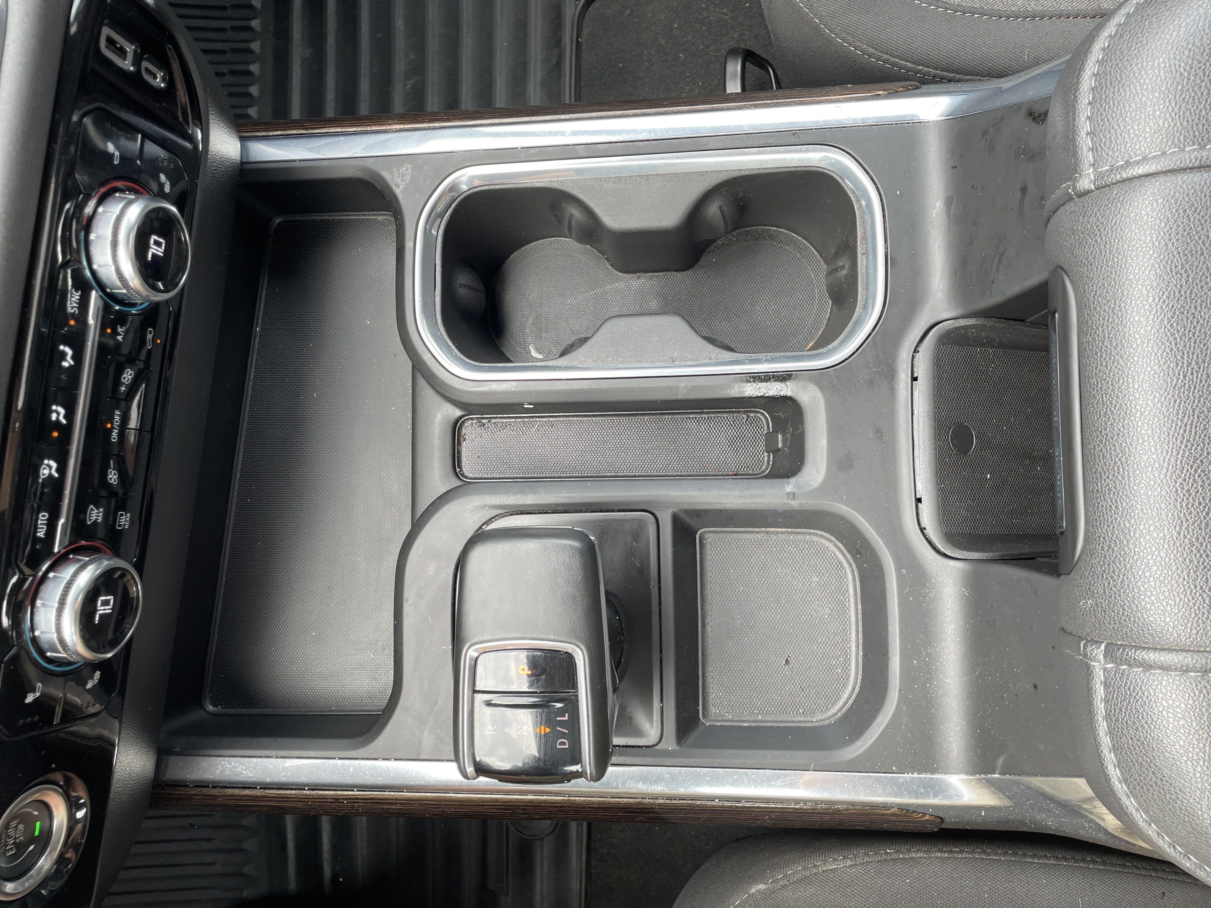 2023 GMC Sierra 1500 4WD Crew Cab Short Box Elevation with 3SB