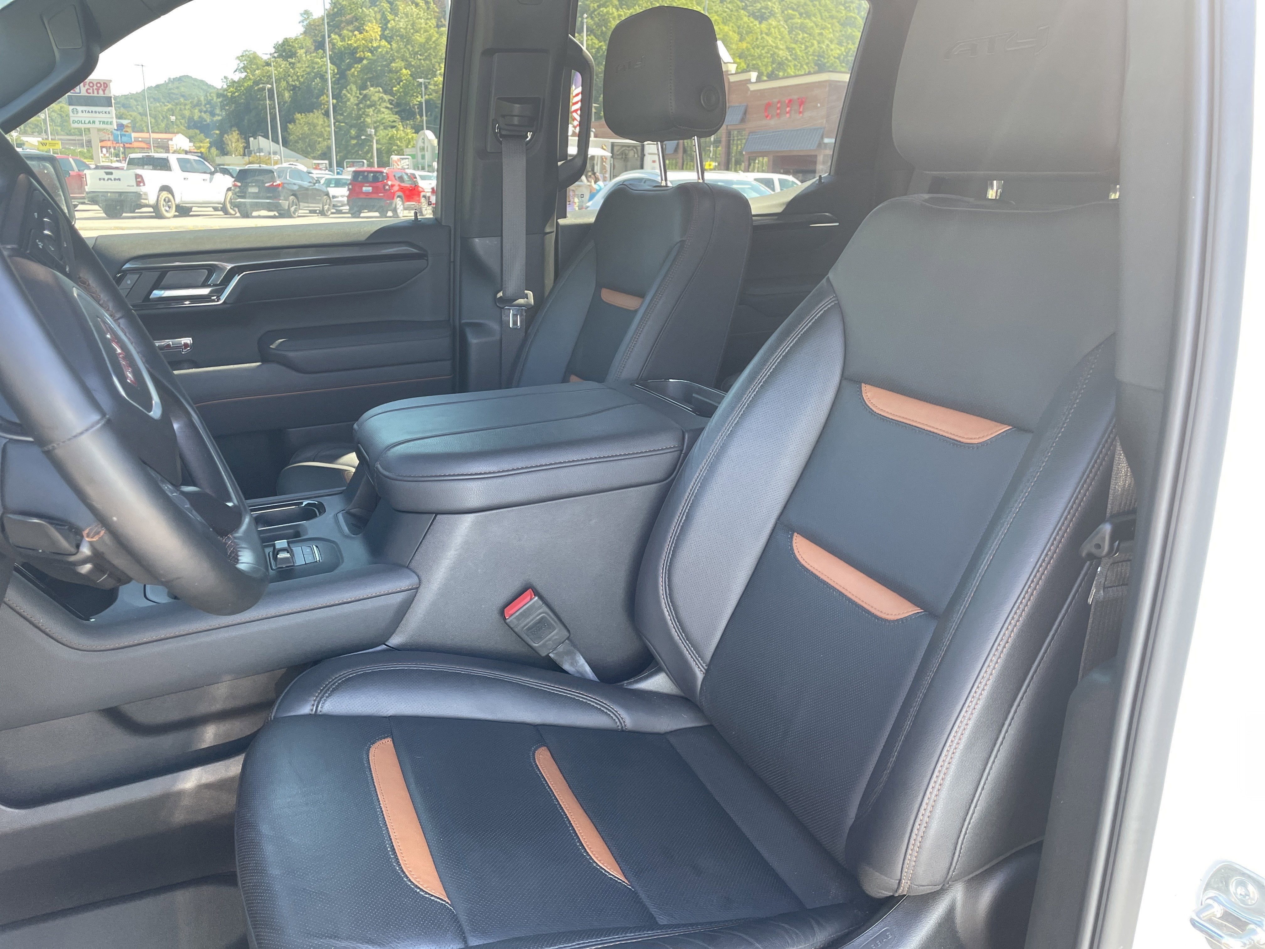 2025 GMC Sierra 1500 4WD Crew Cab Short Box AT4