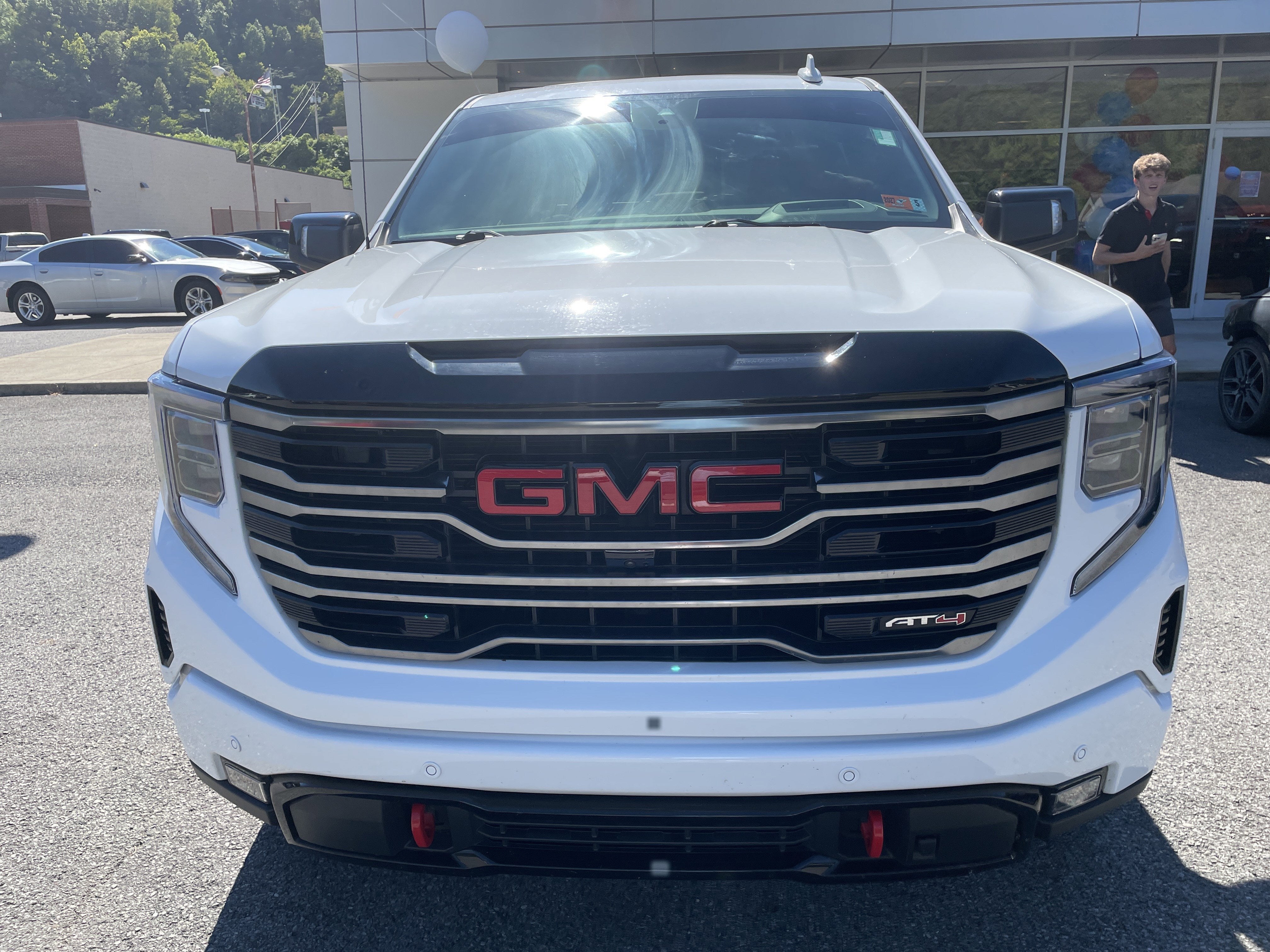 2025 GMC Sierra 1500 4WD Crew Cab Short Box AT4