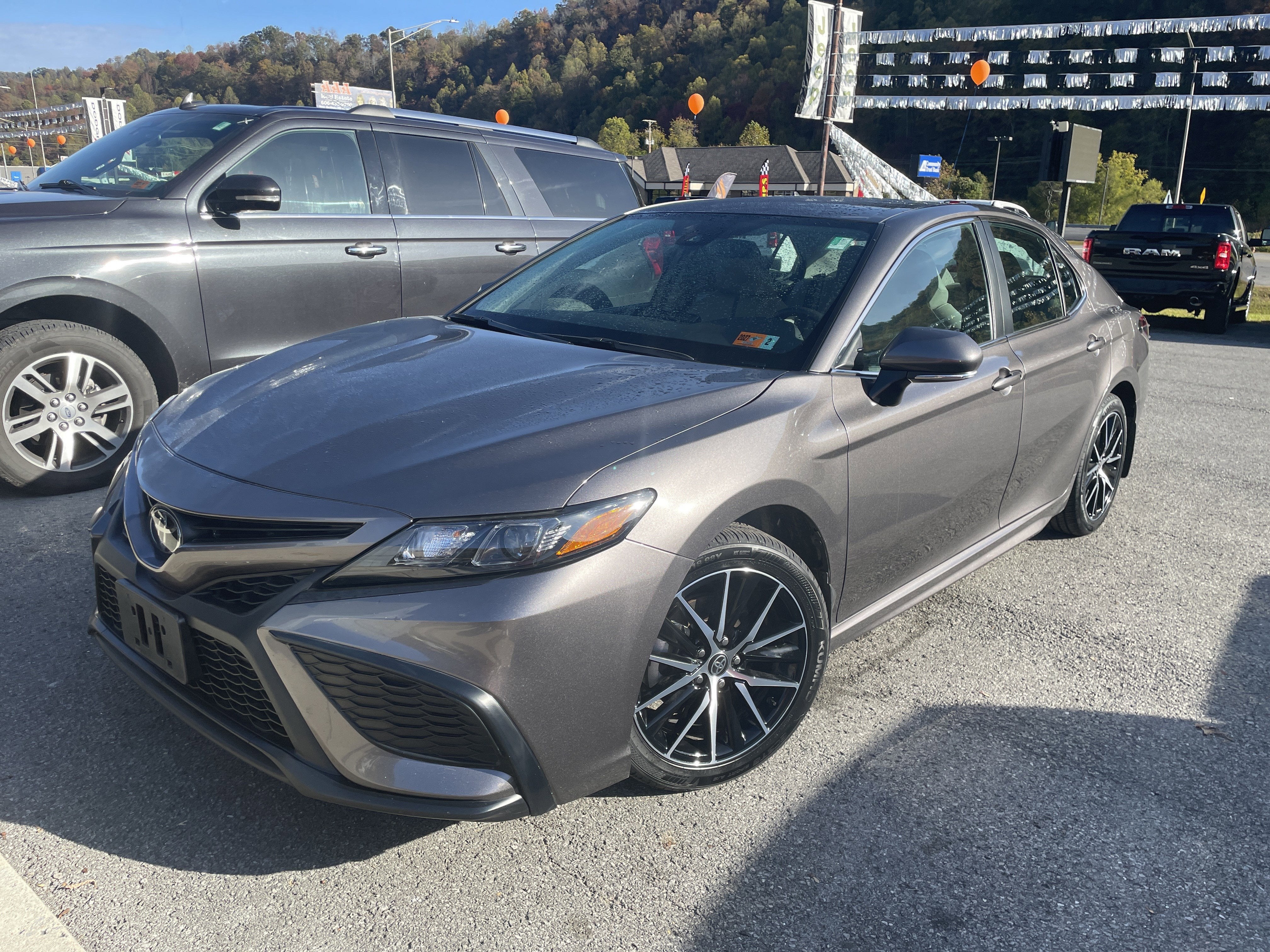 2024 Toyota Camry SE