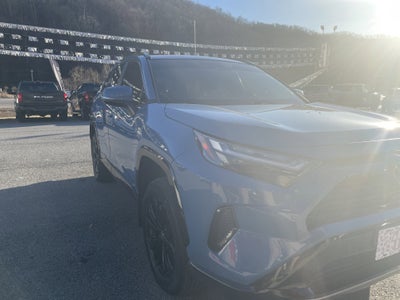 2022 Toyota RAV4 Hybrid SE