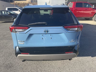 2022 Toyota RAV4 Hybrid SE