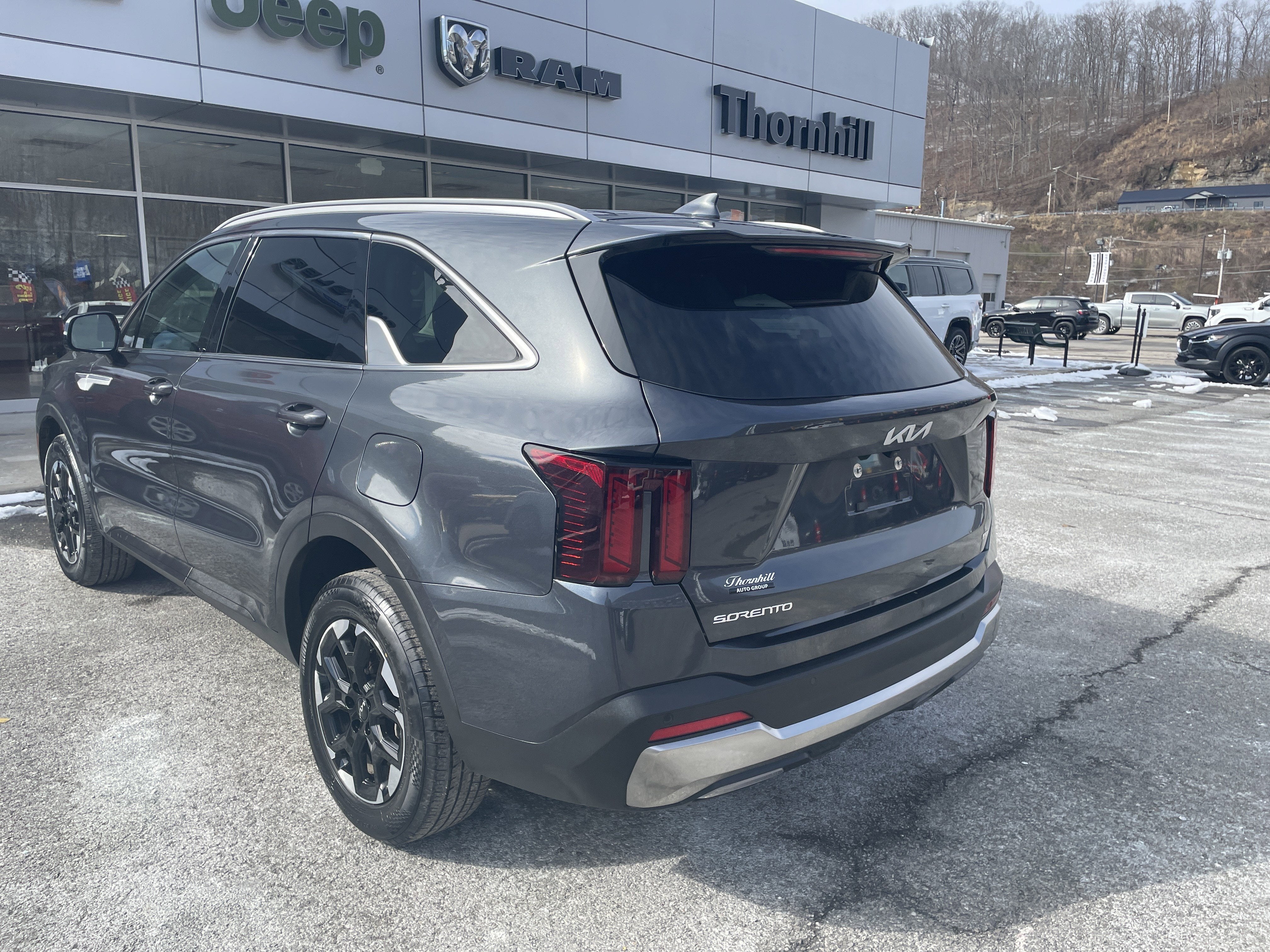 2024 Kia Sorento S