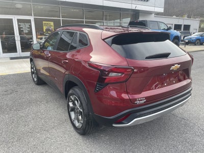 2025 Chevrolet Trax FWD LT