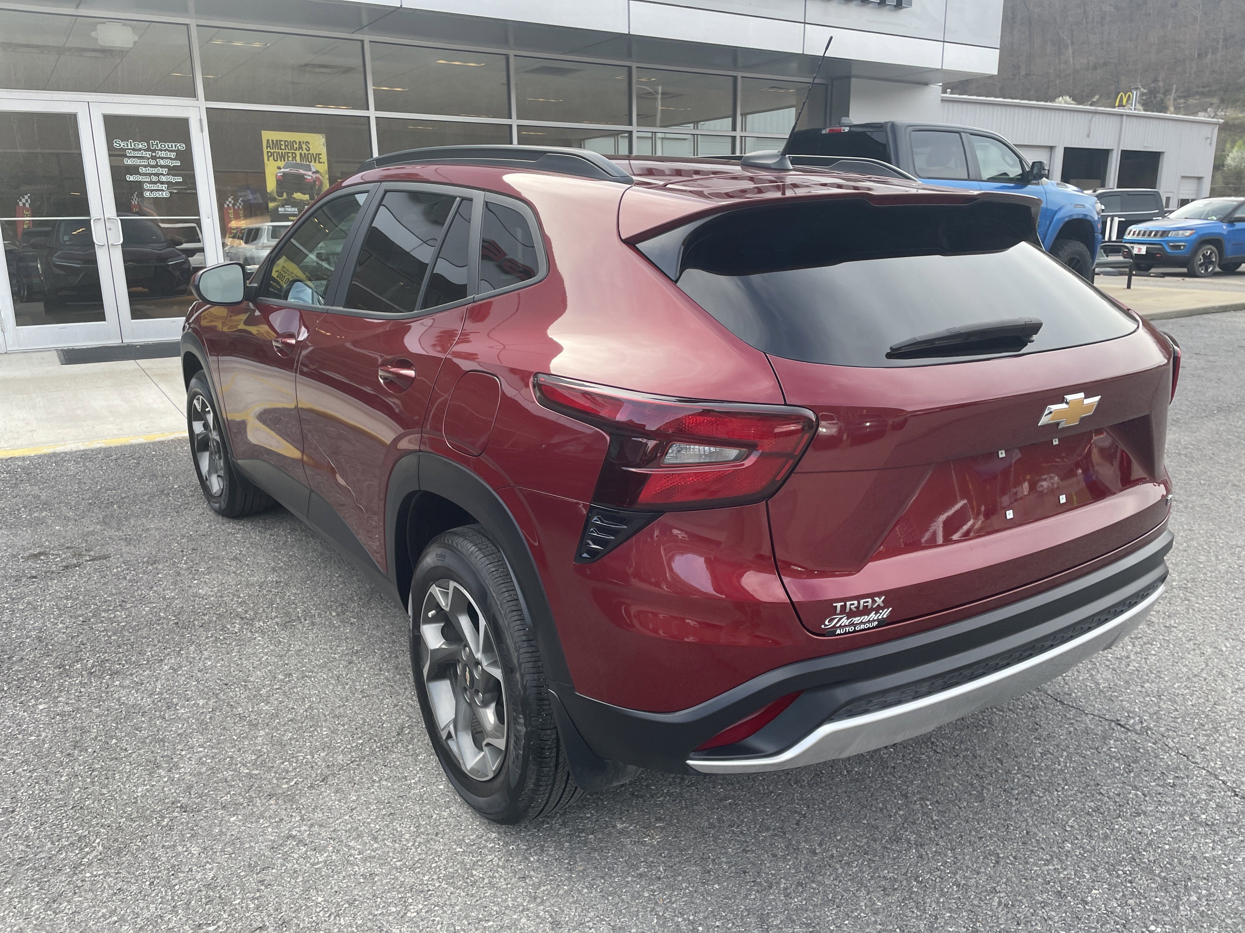 2025 Chevrolet Trax FWD LT