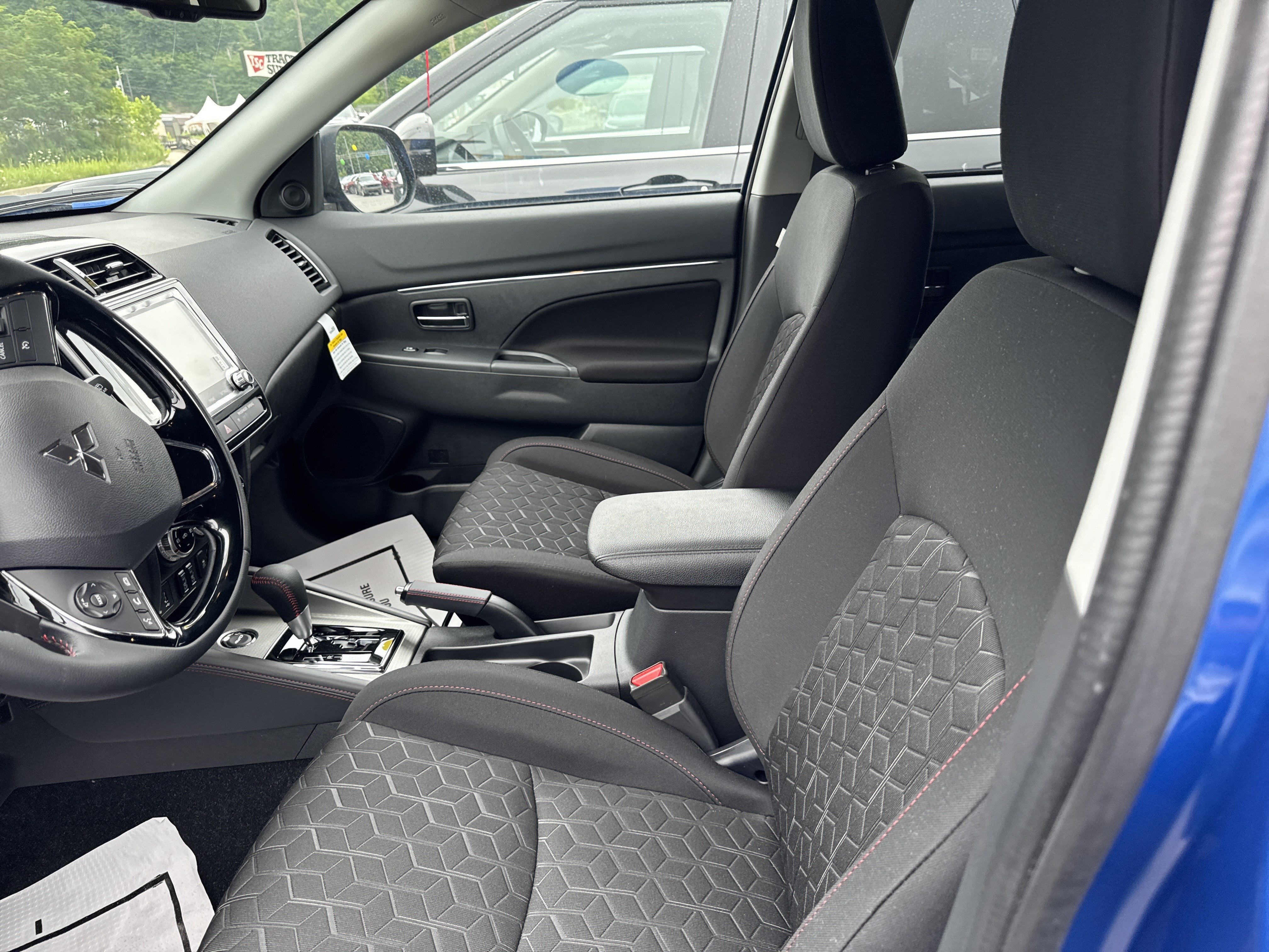 2026 Mitsubishi Outlander Sport LE