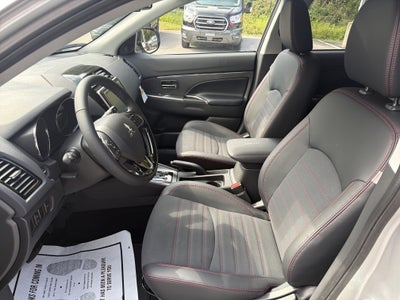 2027 Mitsubishi Outlander Sport SE