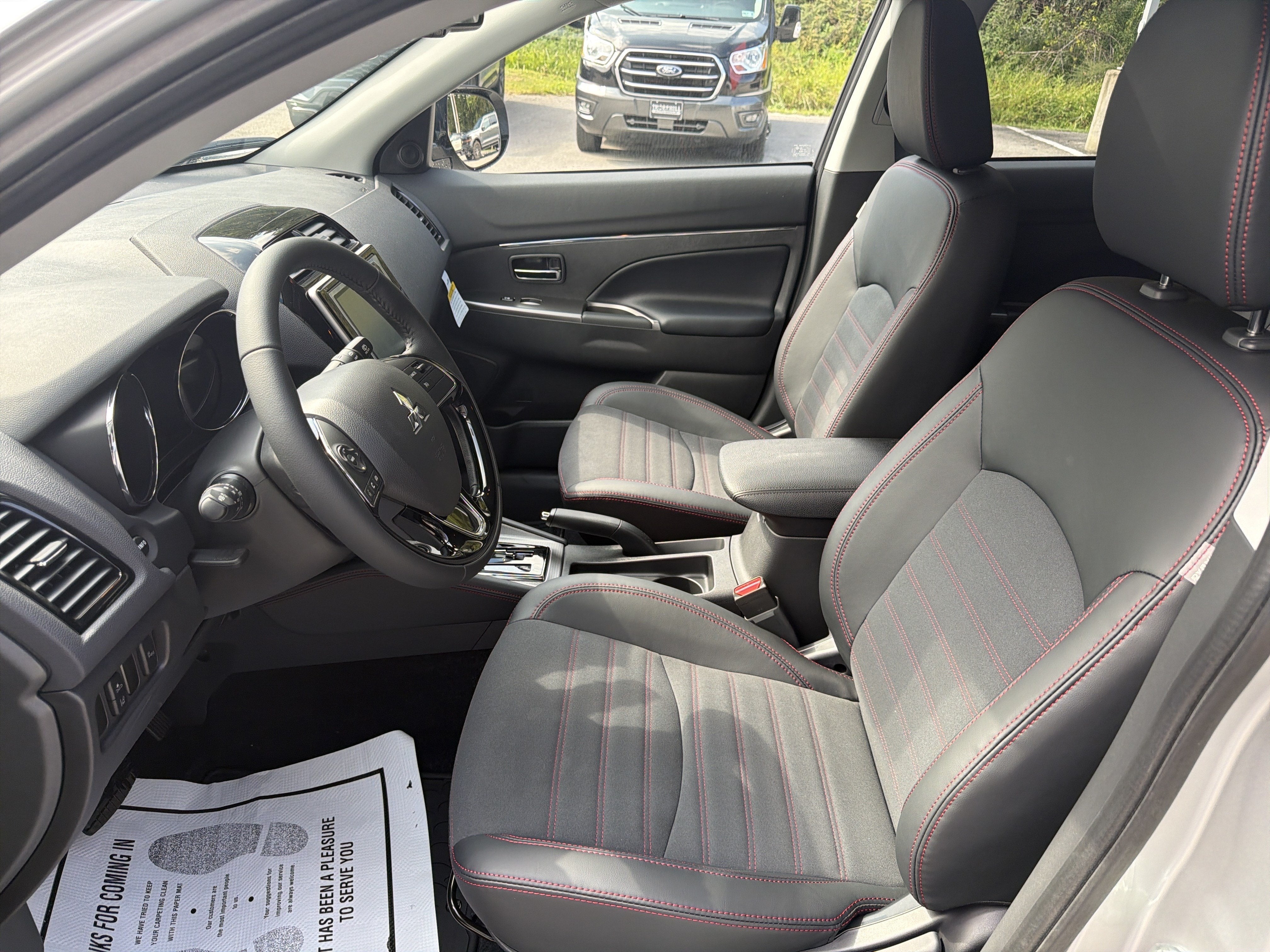 2027 Mitsubishi Outlander Sport SE