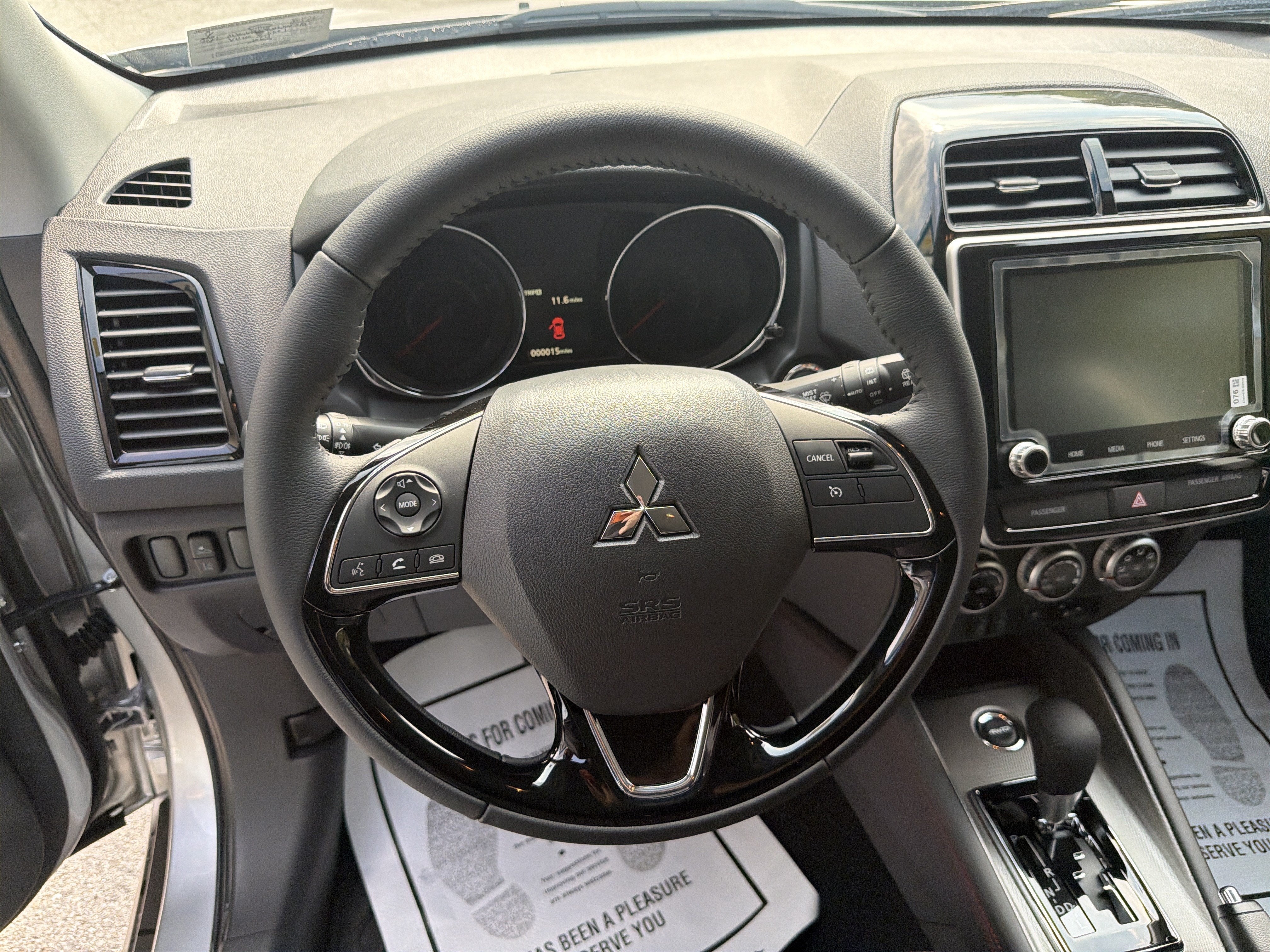 2027 Mitsubishi Outlander Sport SE
