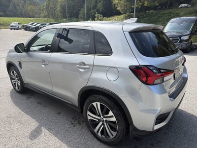 2027 Mitsubishi Outlander Sport SE