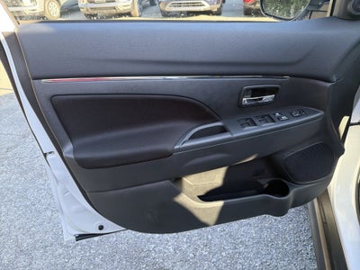 2027 Mitsubishi Outlander Sport ES