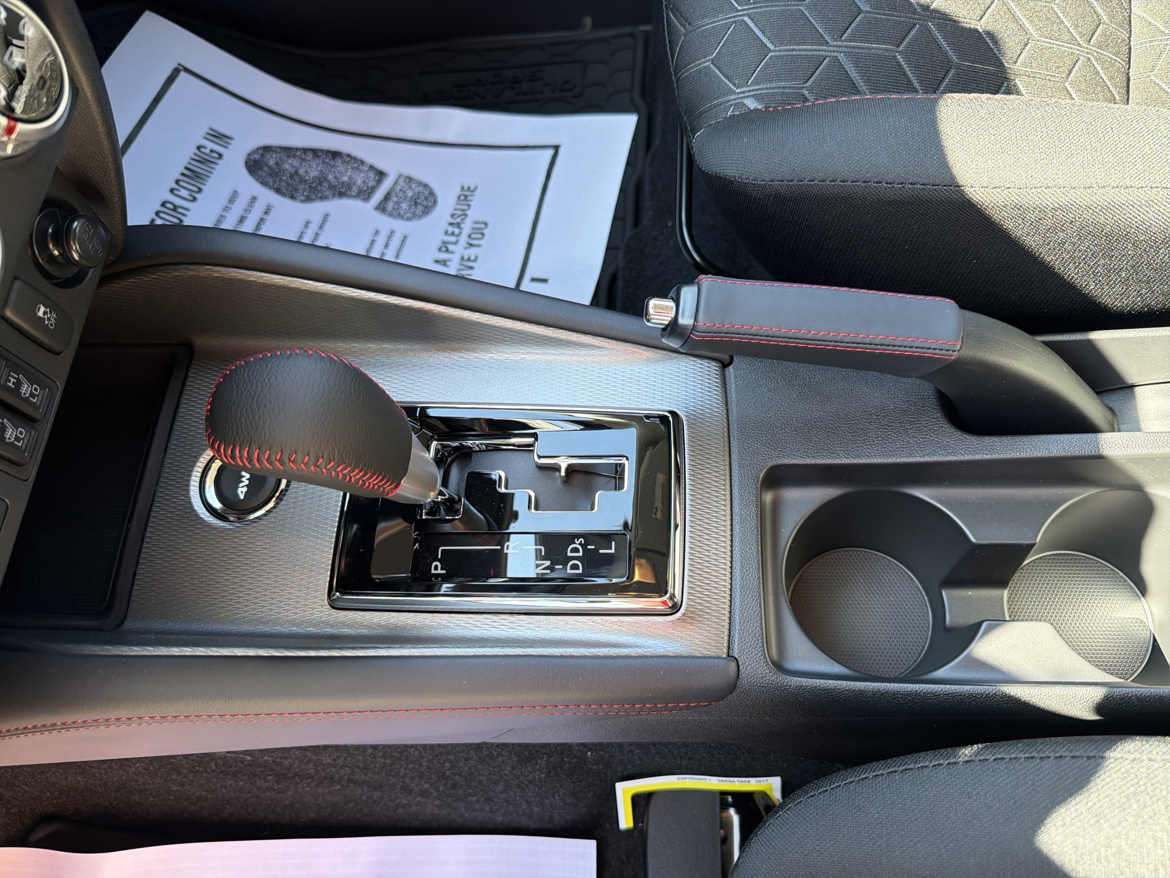 2027 Mitsubishi Outlander Sport LE