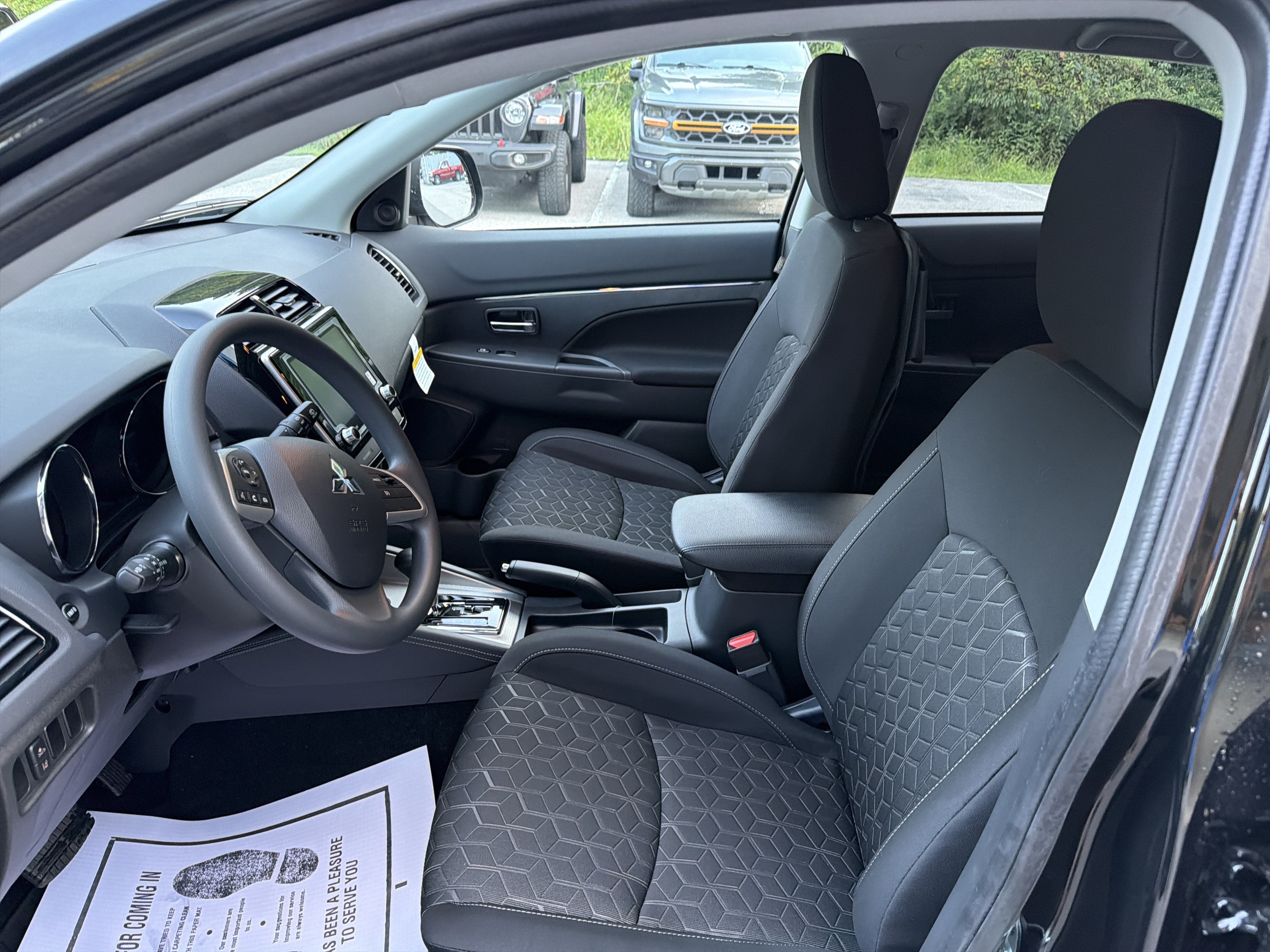 2027 Mitsubishi Outlander Sport ES