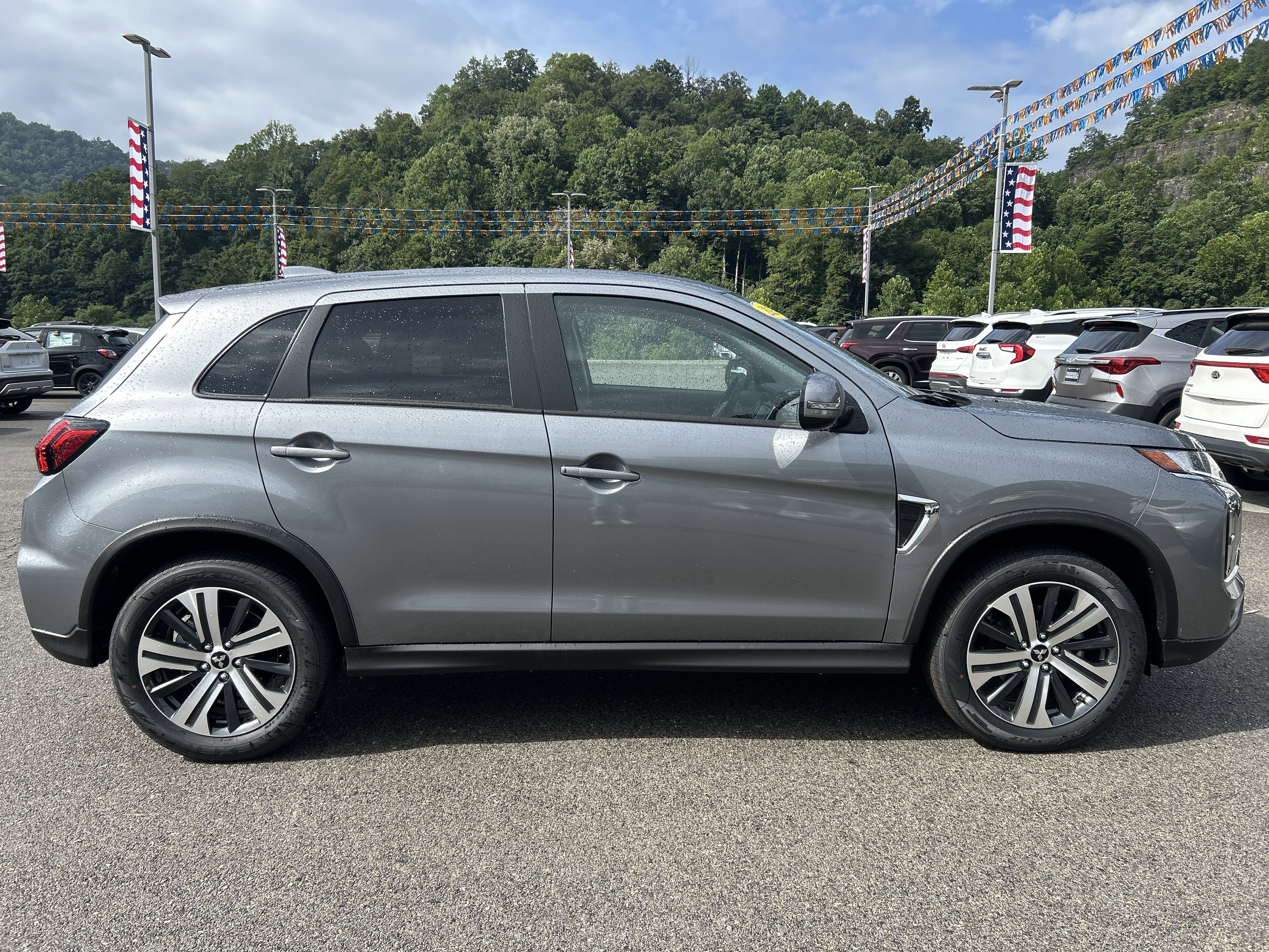 2025 Mitsubishi Outlander Sport SE