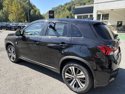 2027 Mitsubishi Outlander Sport ES