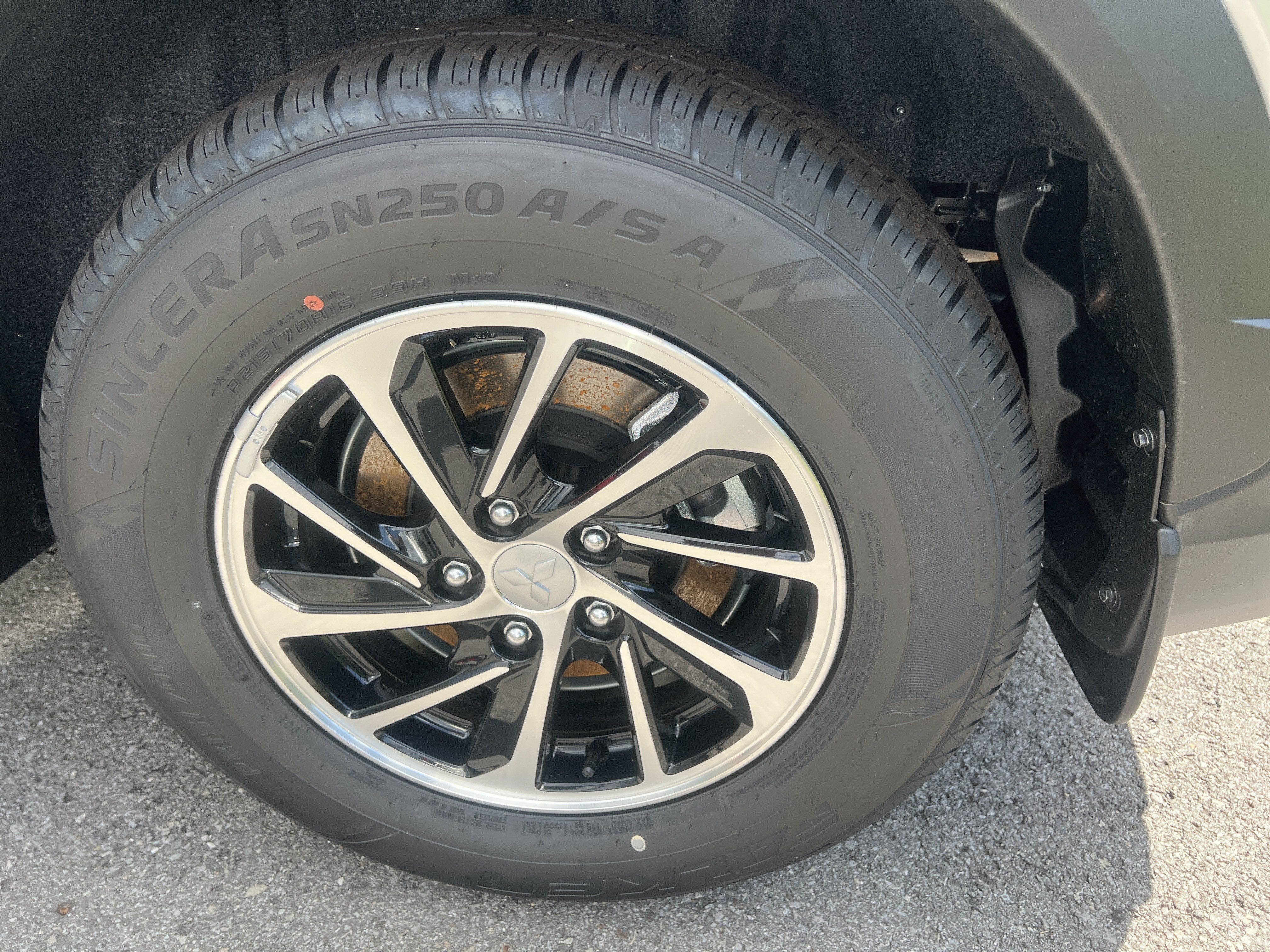 2026 Mitsubishi Eclipse Cross ES