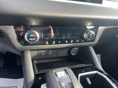 2026 Mitsubishi Outlander ES