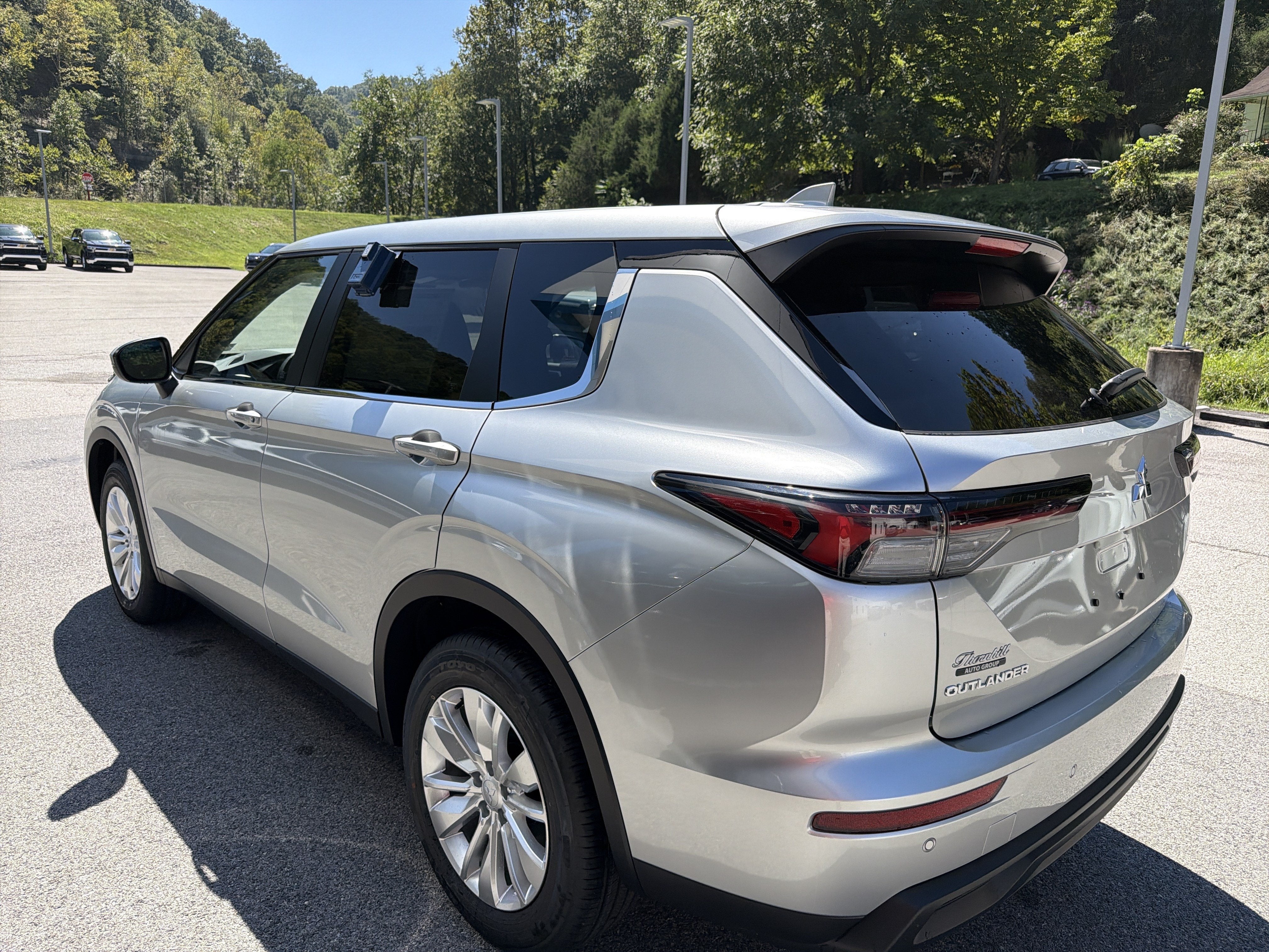 2026 Mitsubishi Outlander ES