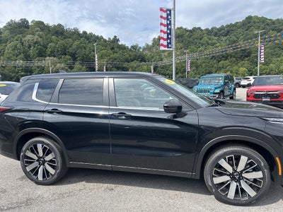 2025 Mitsubishi Outlander Trail Edition