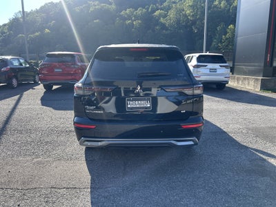 2025 Mitsubishi Outlander SE