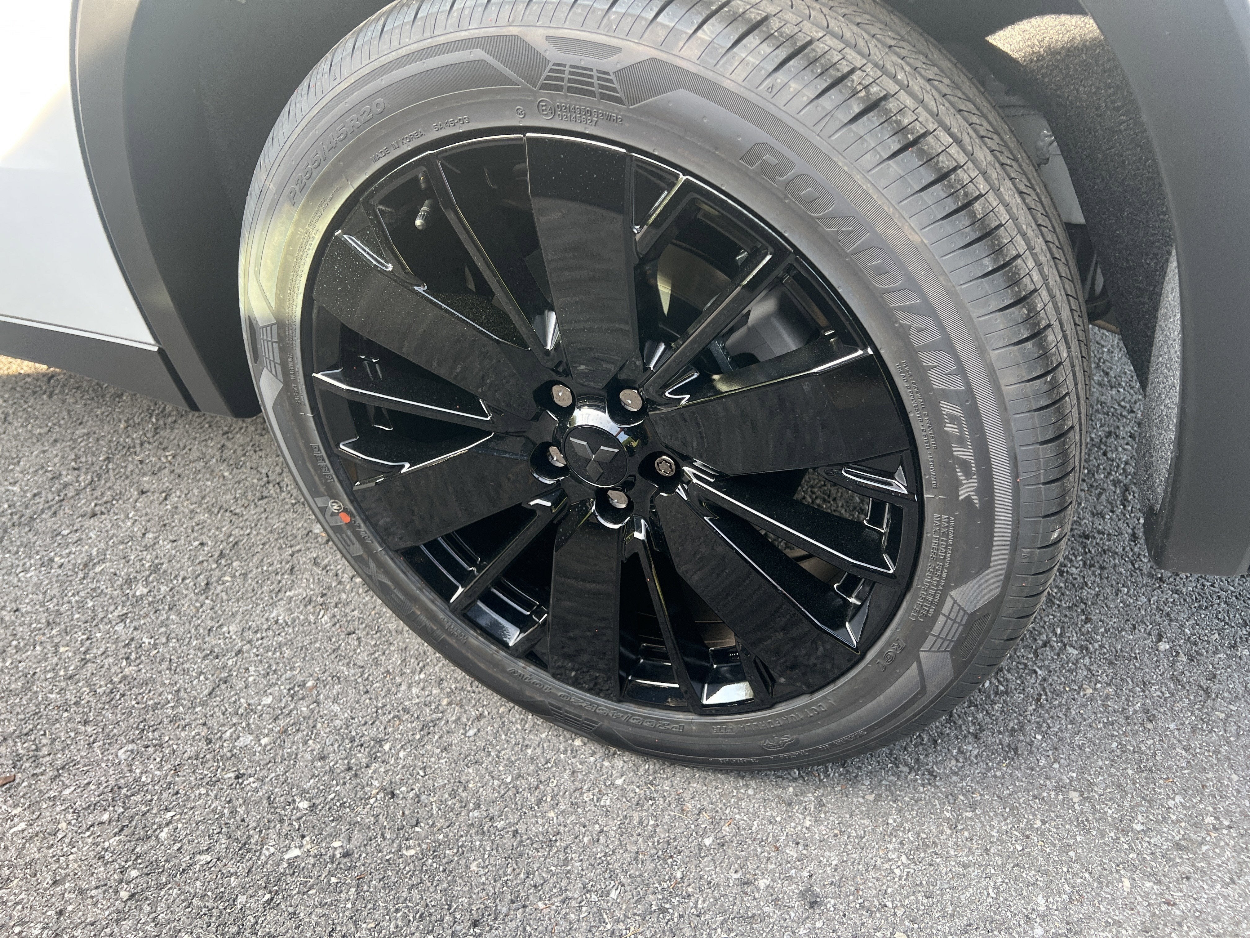 2026 Mitsubishi Outlander LE
