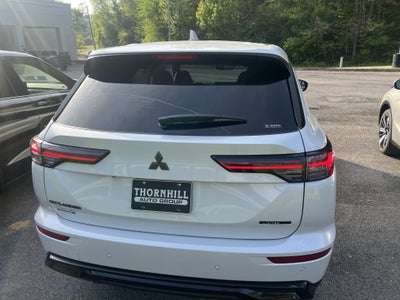 2026 Mitsubishi Outlander LE