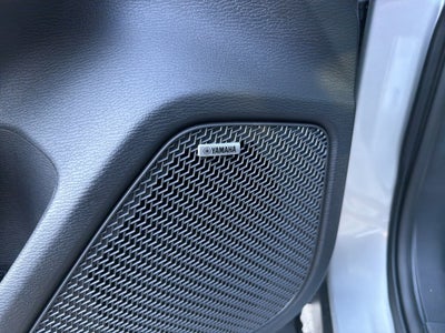 2027 Mitsubishi Outlander SE