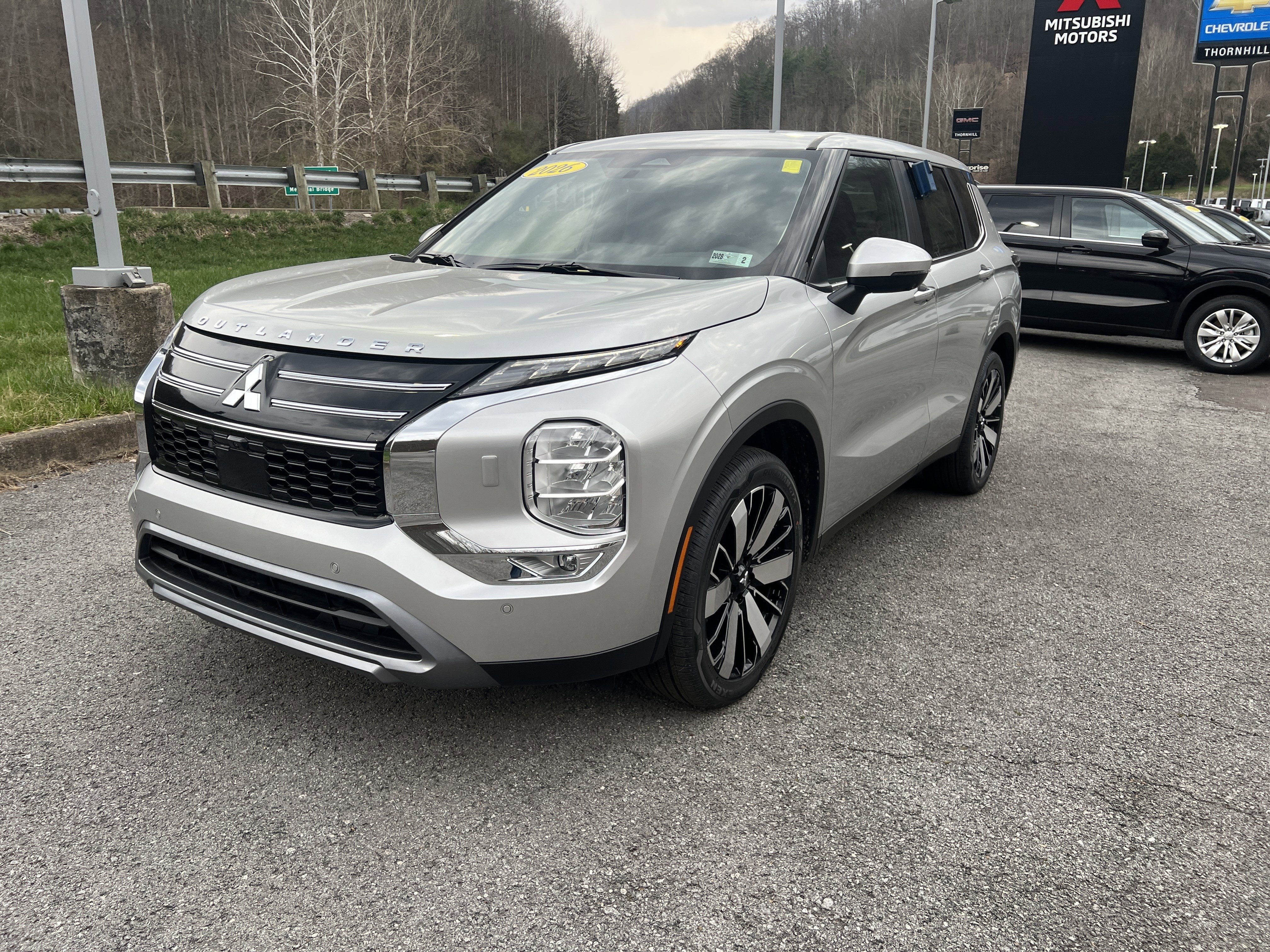 2026 Mitsubishi Outlander SE