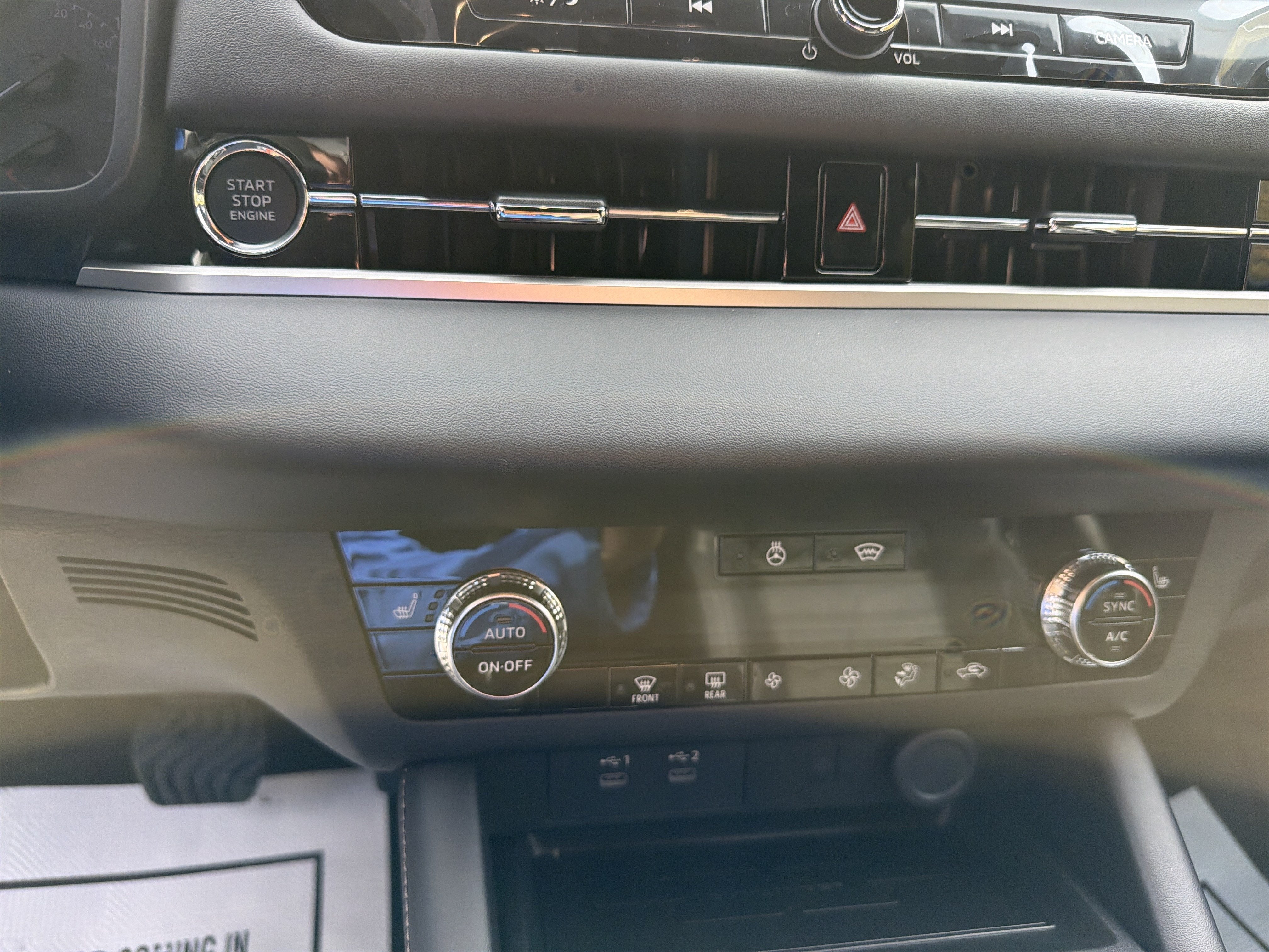 2027 Mitsubishi Outlander LE