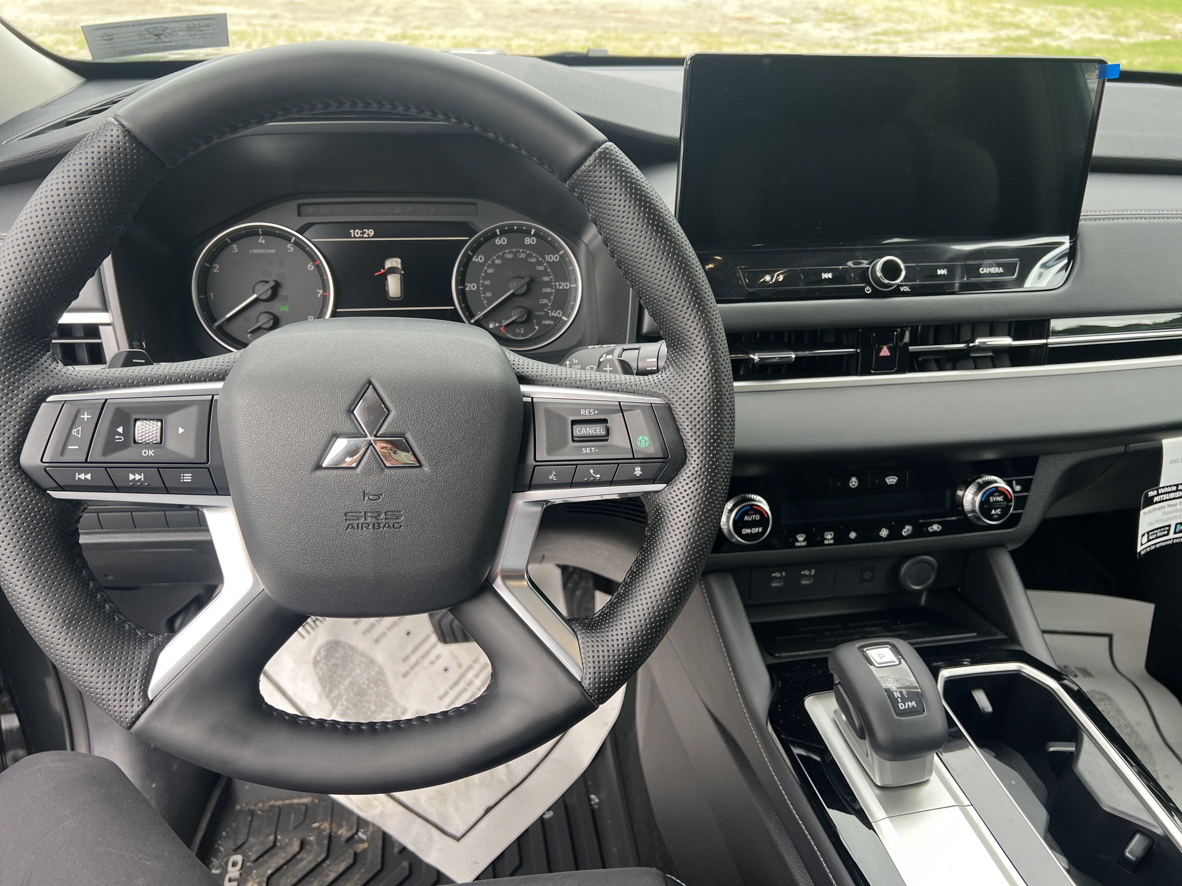 2026 Mitsubishi Outlander SE