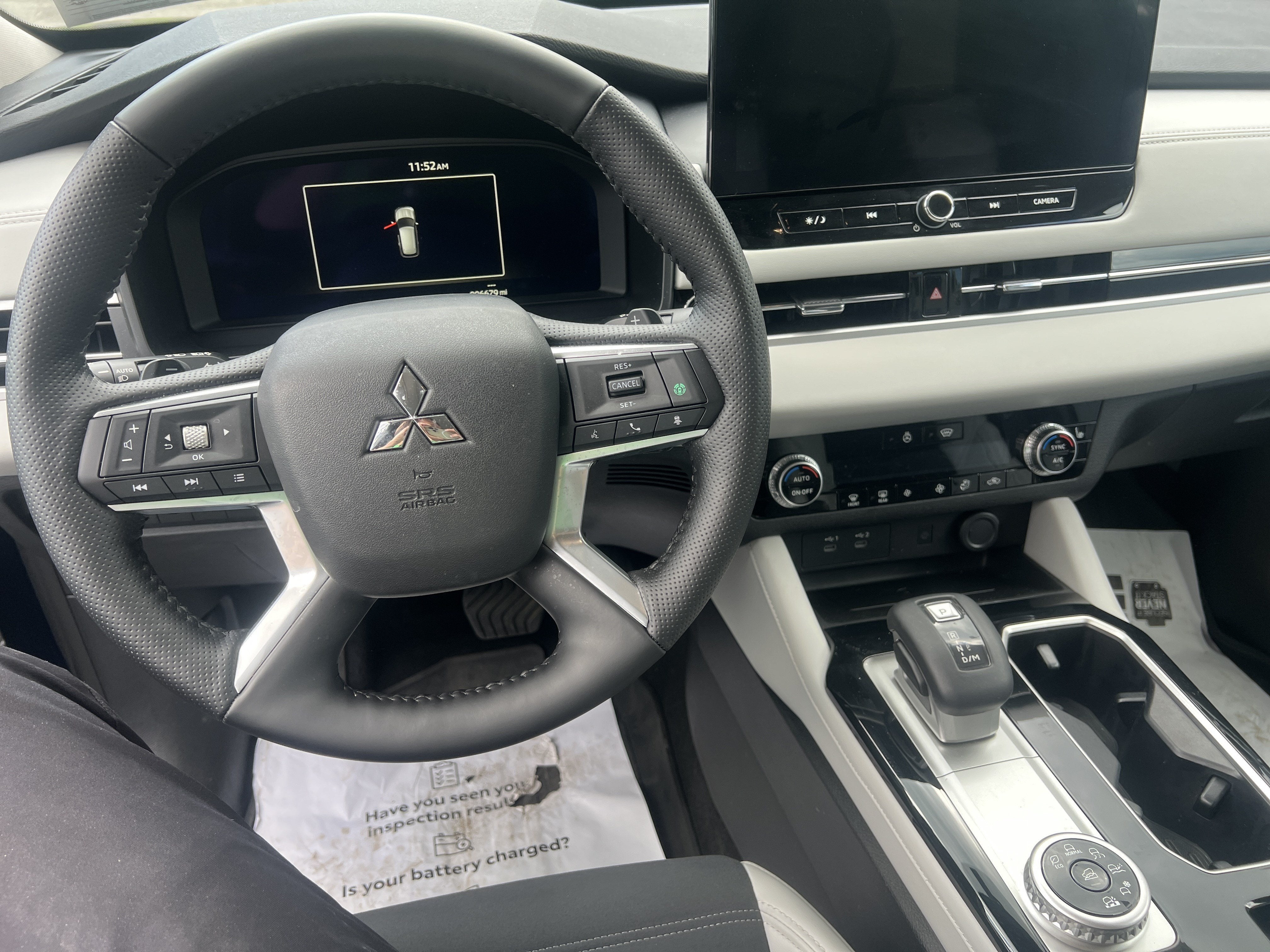 2026 Mitsubishi Outlander SE