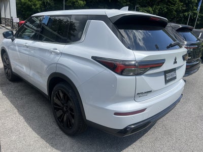 2026 Mitsubishi Outlander LE