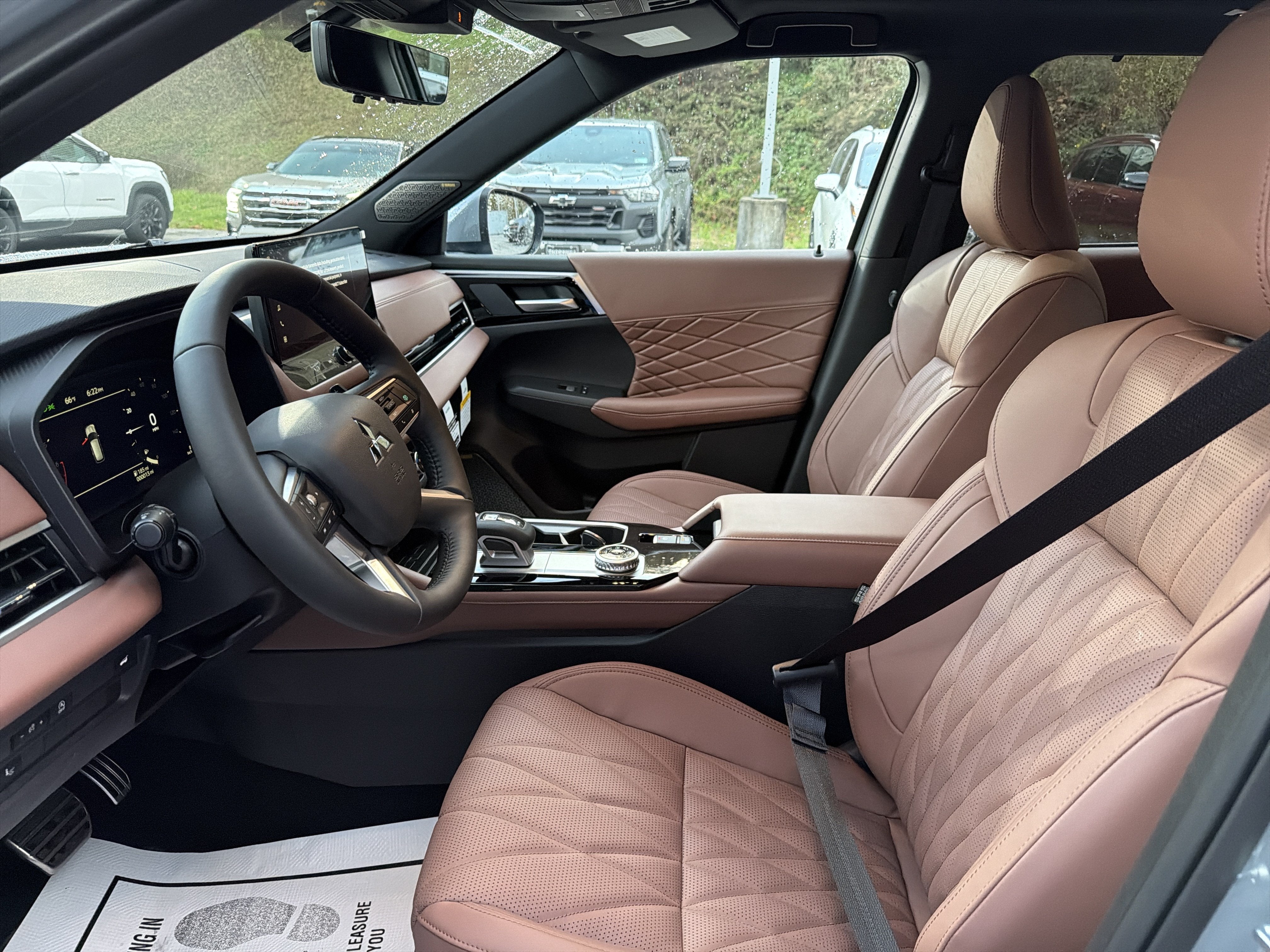 2027 Mitsubishi Outlander SEL
