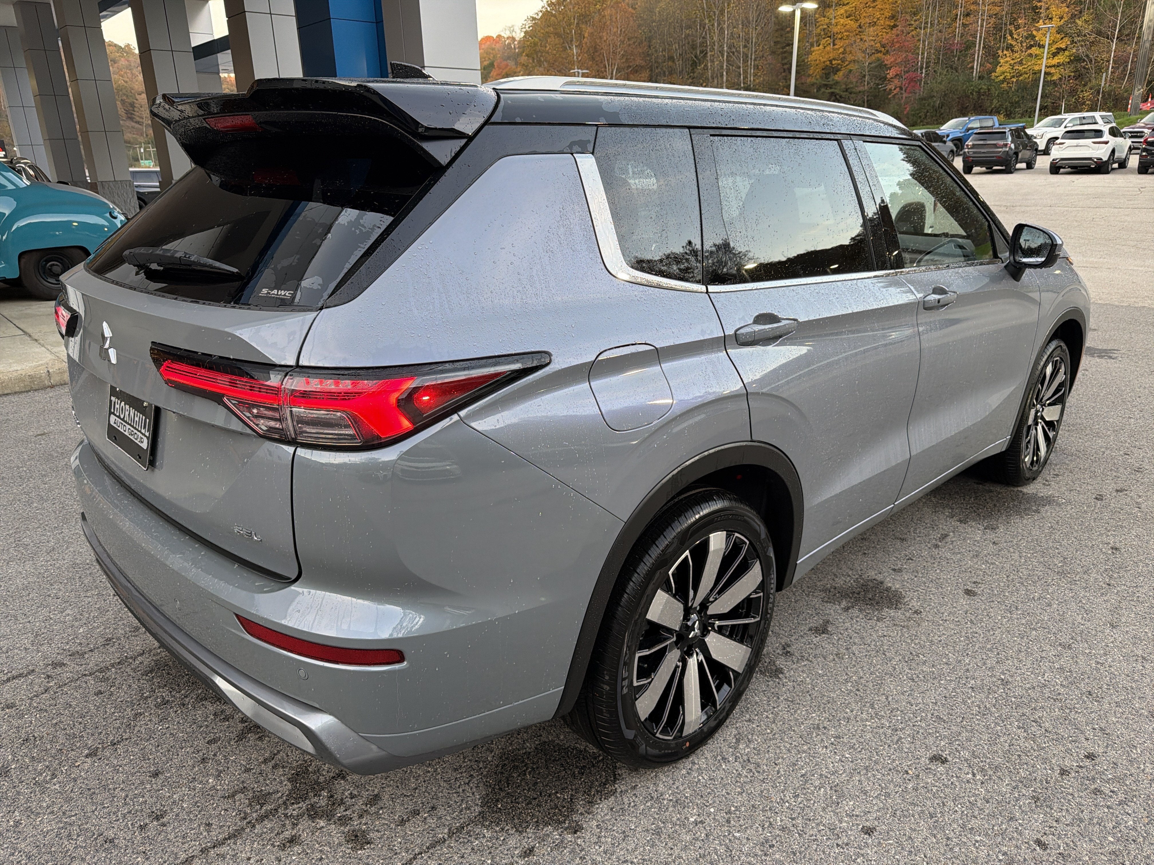 2027 Mitsubishi Outlander SEL